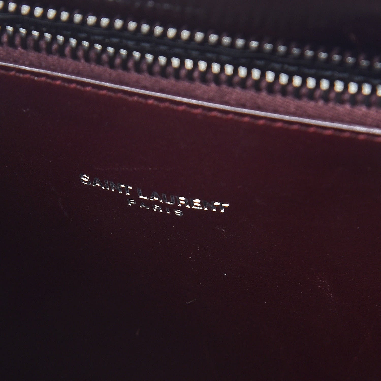 Saint Laurent Grained Calfskin Small Classic Sac De Jour Amaranto 11 of 11