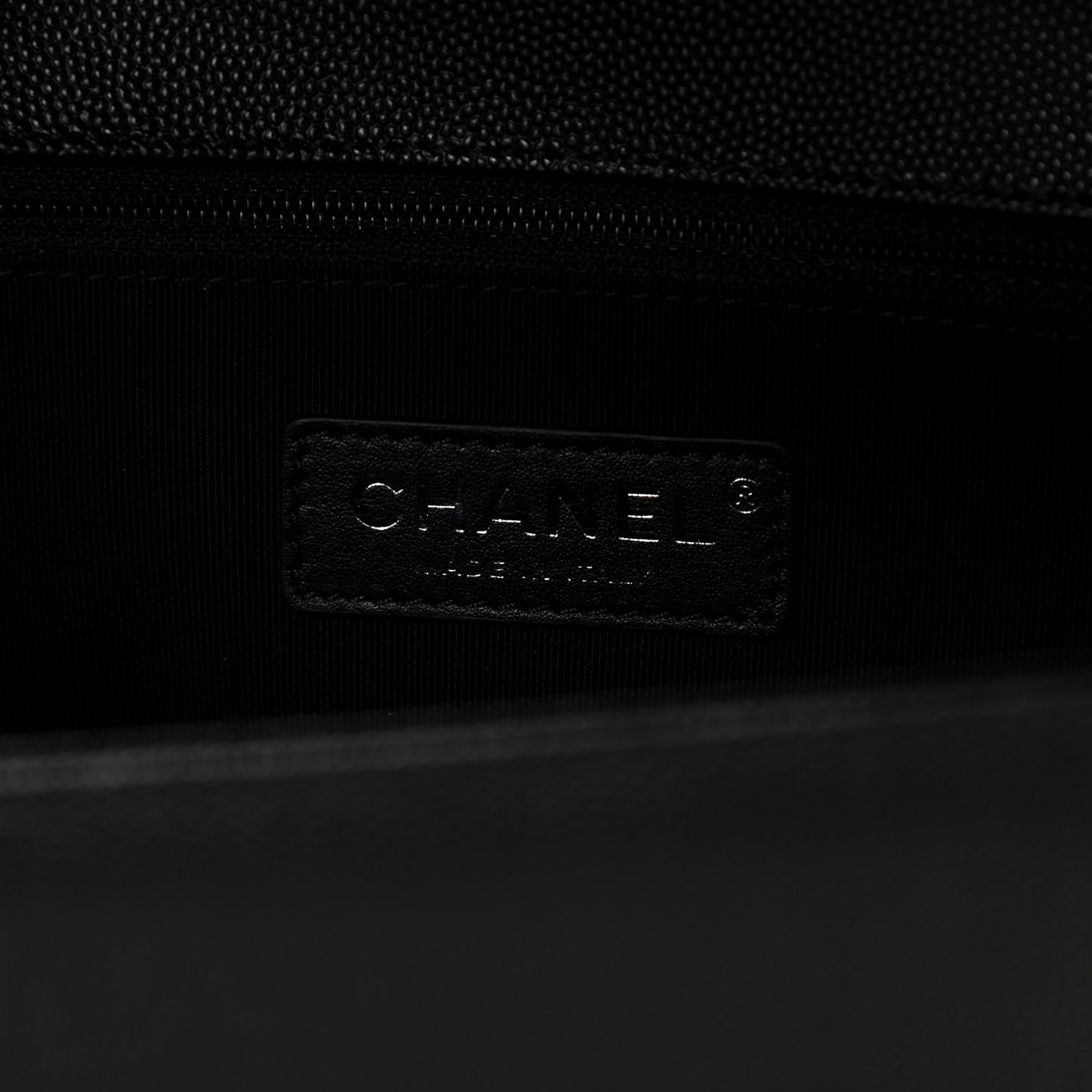 Caviar Quilted Large Boy Flap Black