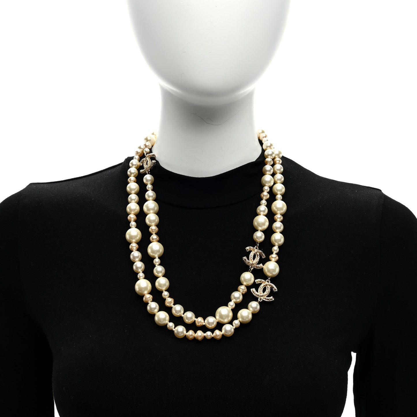 Graduated Pearl CC Long Necklace Gold