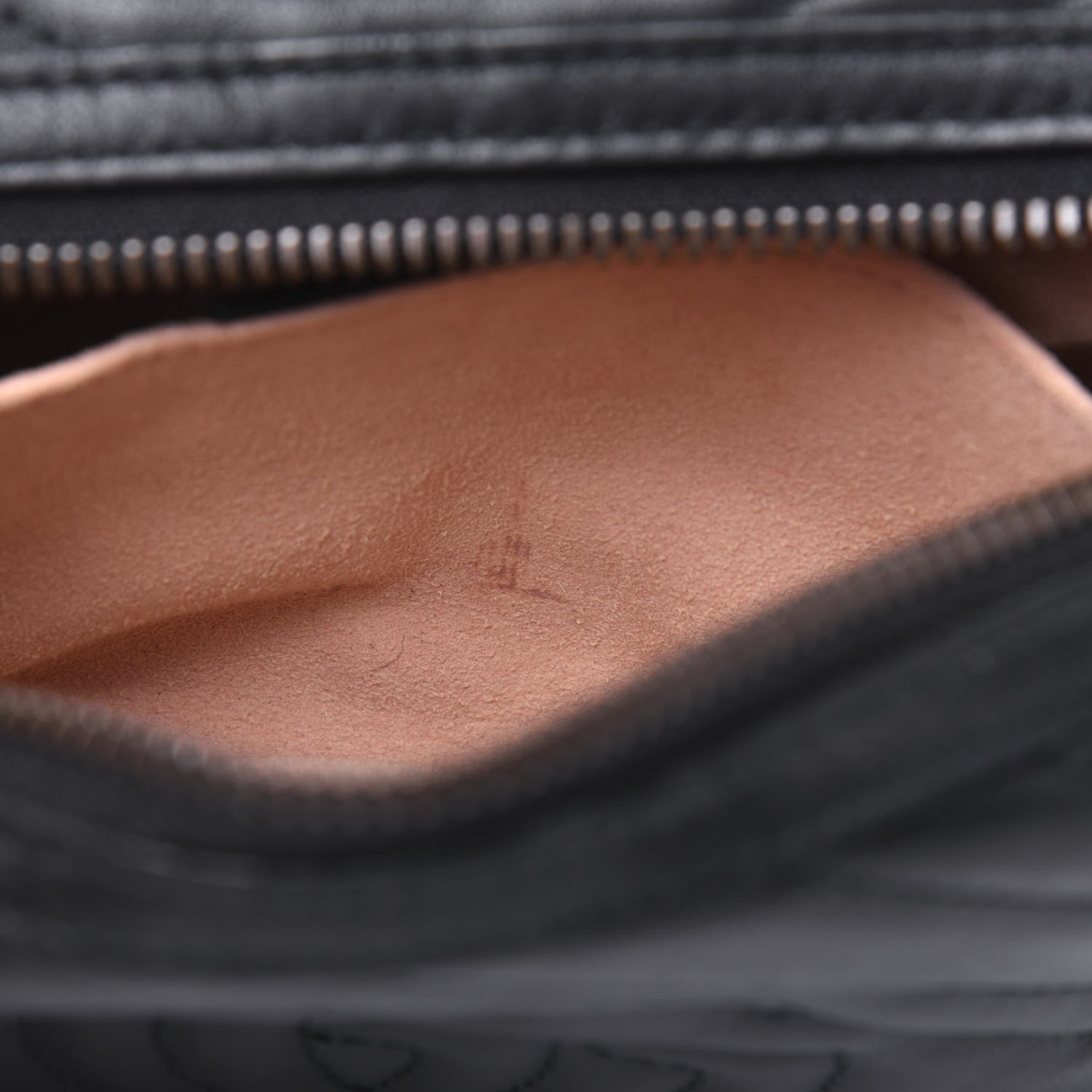 Gucci Calfskin Matelasse GG Marmont Cosmetic Case Black 9 of 14