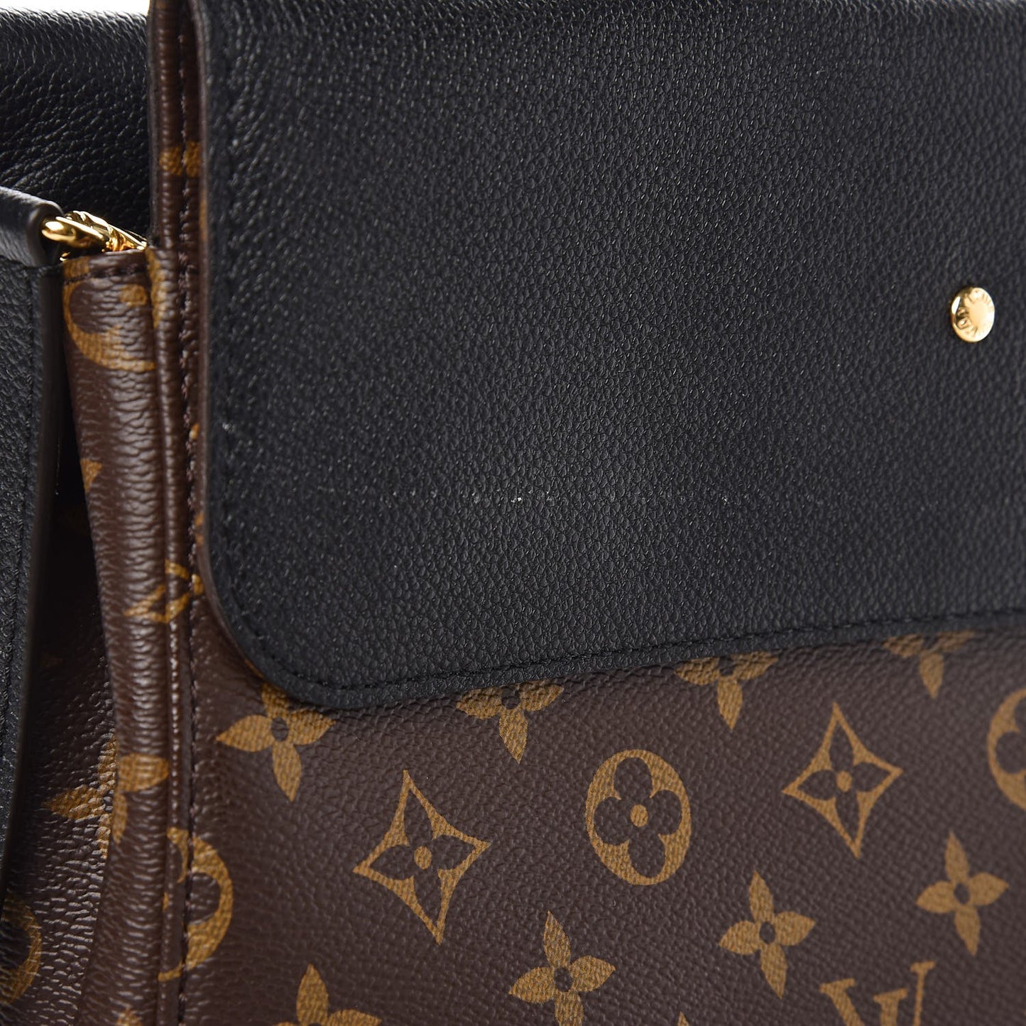 Monogram Venus Black