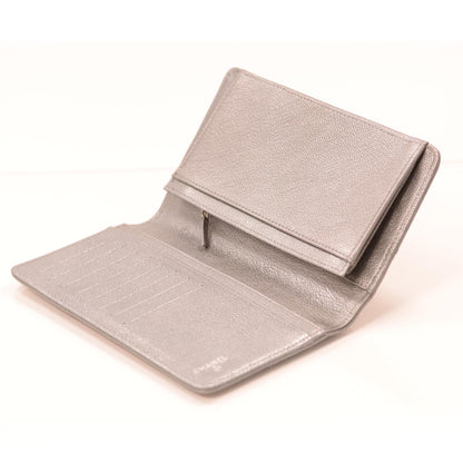 Chanel Diamond Stitched Yen Wallet Metallic 5 of 9