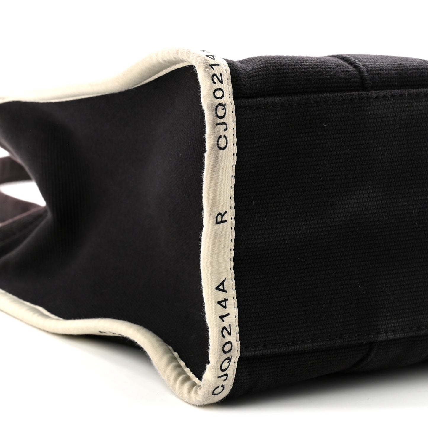 Jacquard Large The Traveler Tote Bag Black