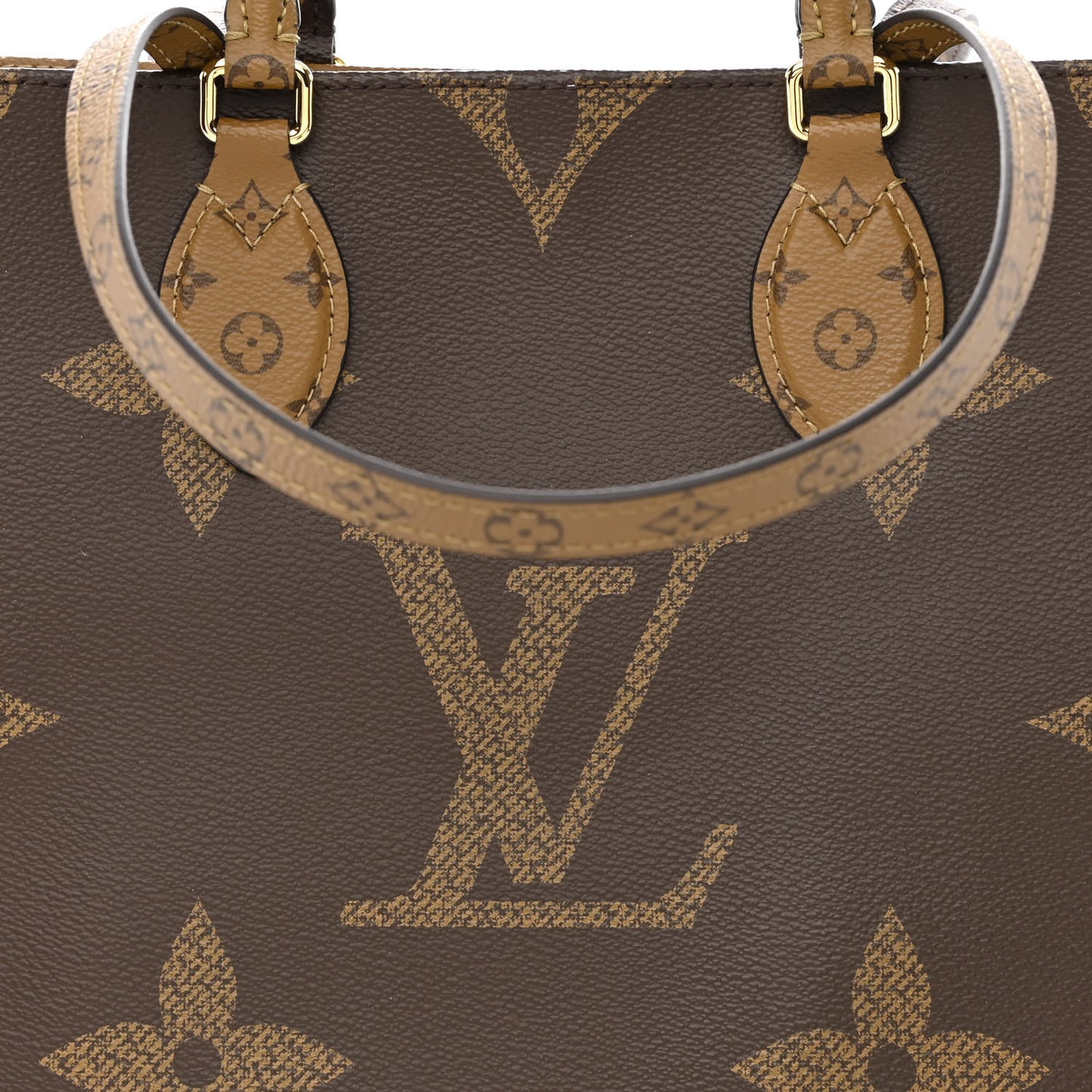 Reverse Monogram Giant Onthego MM