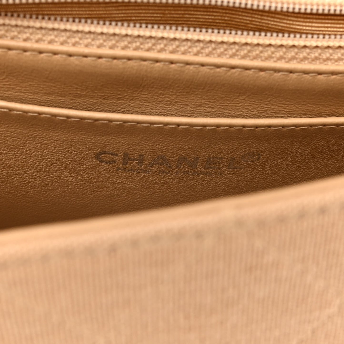 Jersey Quilted Medium Single Flap Beige