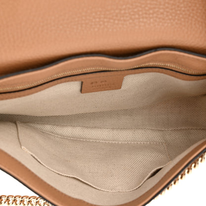 Gucci Pebbled Calfskin Medium Soho Flap Crossbody Camelia 5 of 11