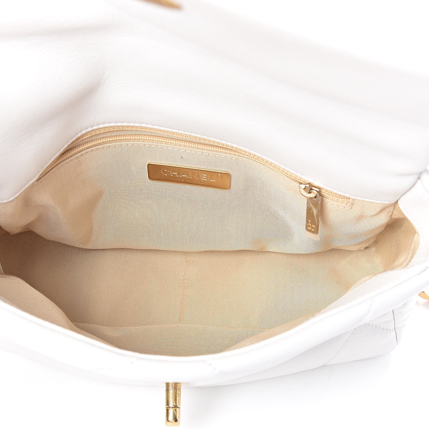 Lambskin Quilted Medium 19 Flap White