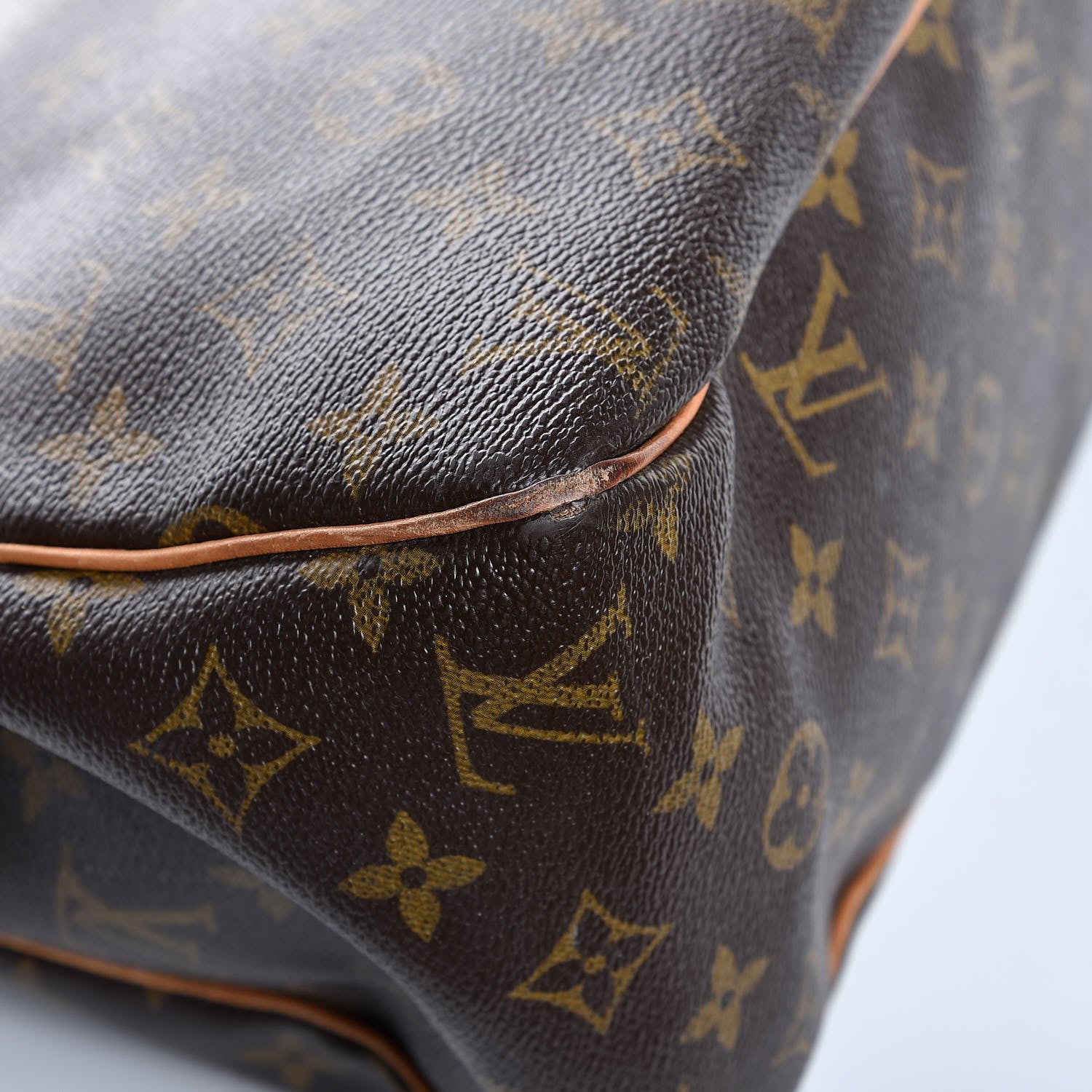 Louis Vuitton Monogram Batignolles Horizontal 22 of 33