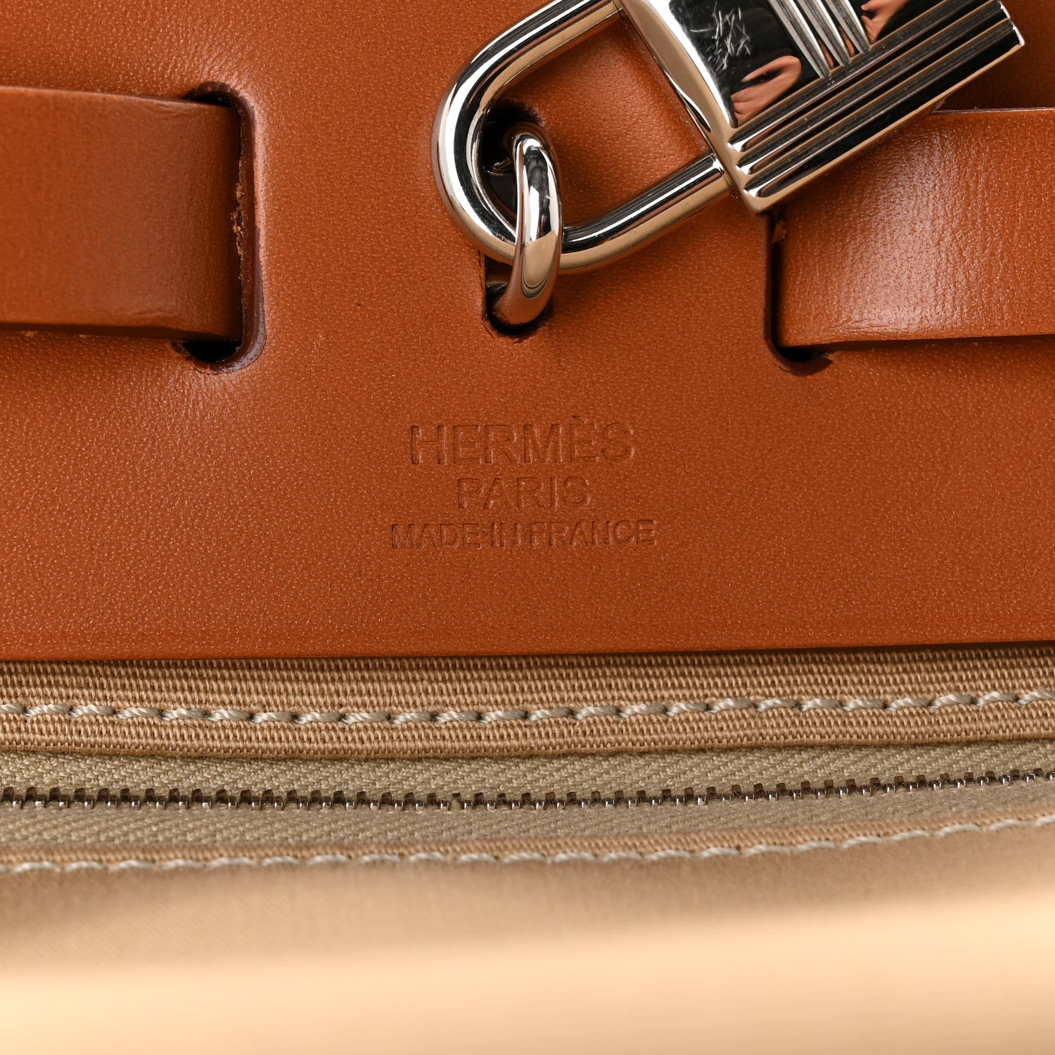 Hermes Vache Hunter Toile Officier Herbag Zip PM 31 Trench Fauve 7 of 12