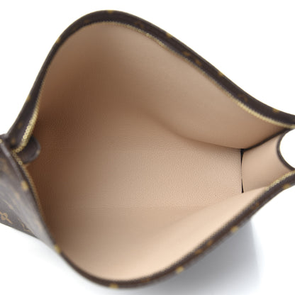 Louis Vuitton Monogram Toiletry Pouch 26 5 of 10
