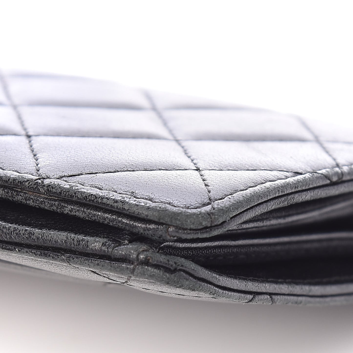 Lambskin Quilted Yen Wallet Black