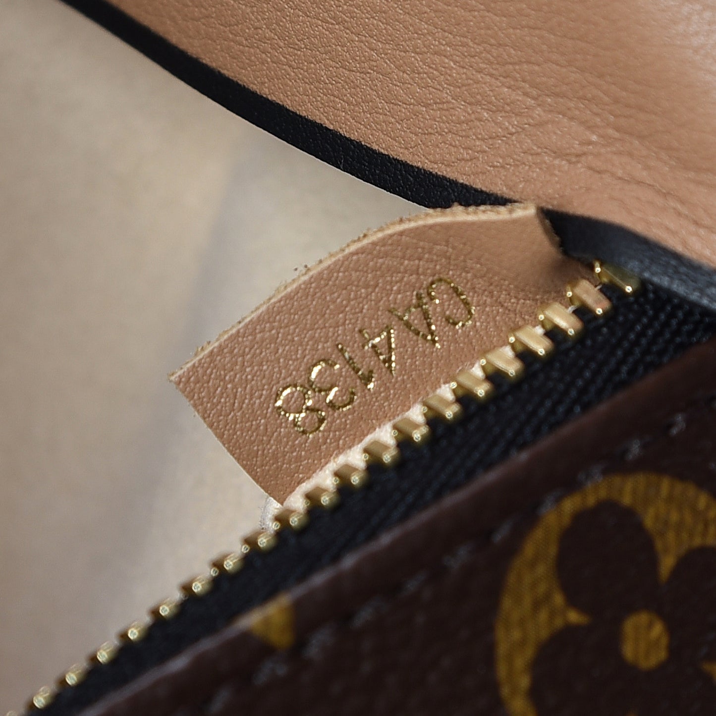 Monogram Tuileries Besace Sesame Peach Creme