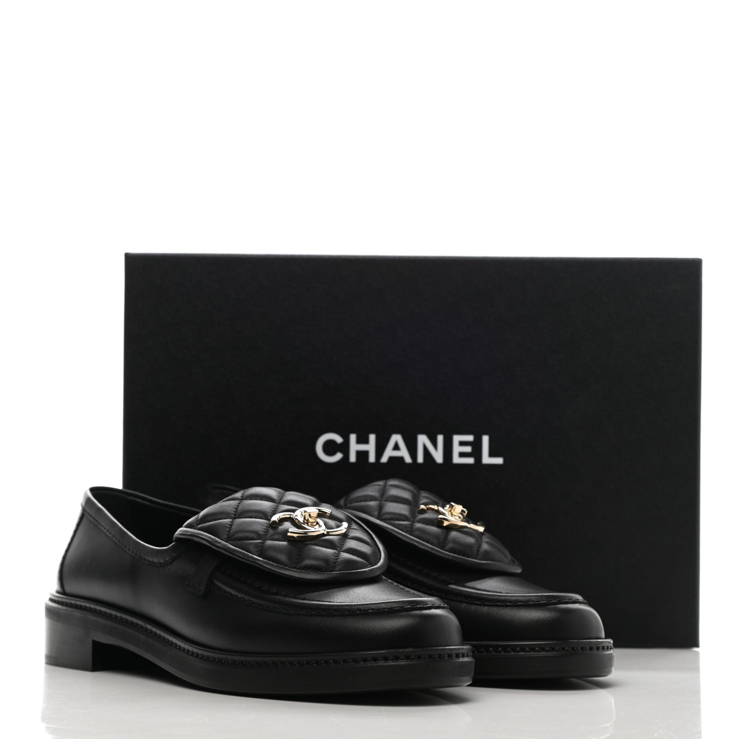 Lambskin Quilted CC Turnlock Loafers 39 Black