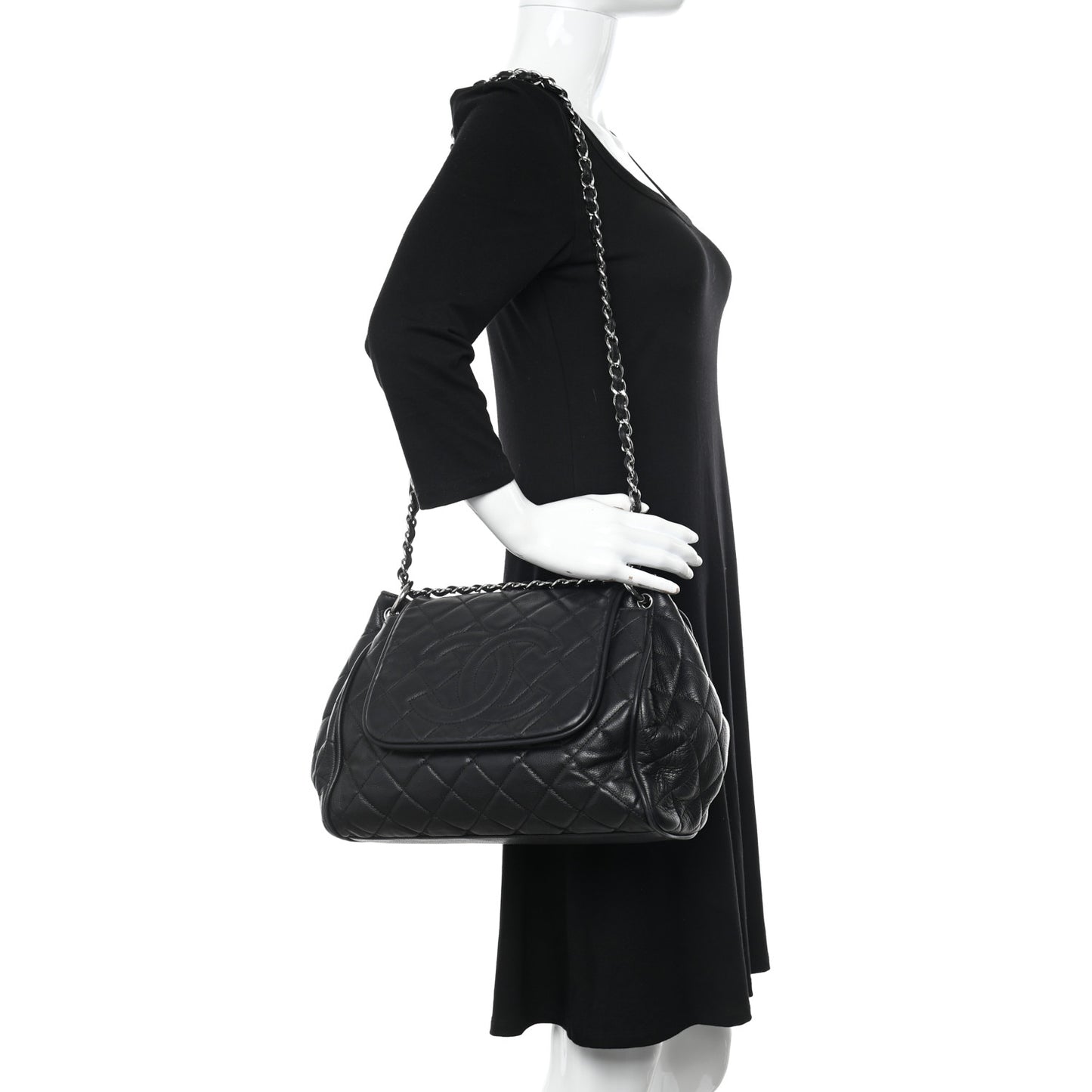 Caviar Quilted Timeless Accordion Flap Black