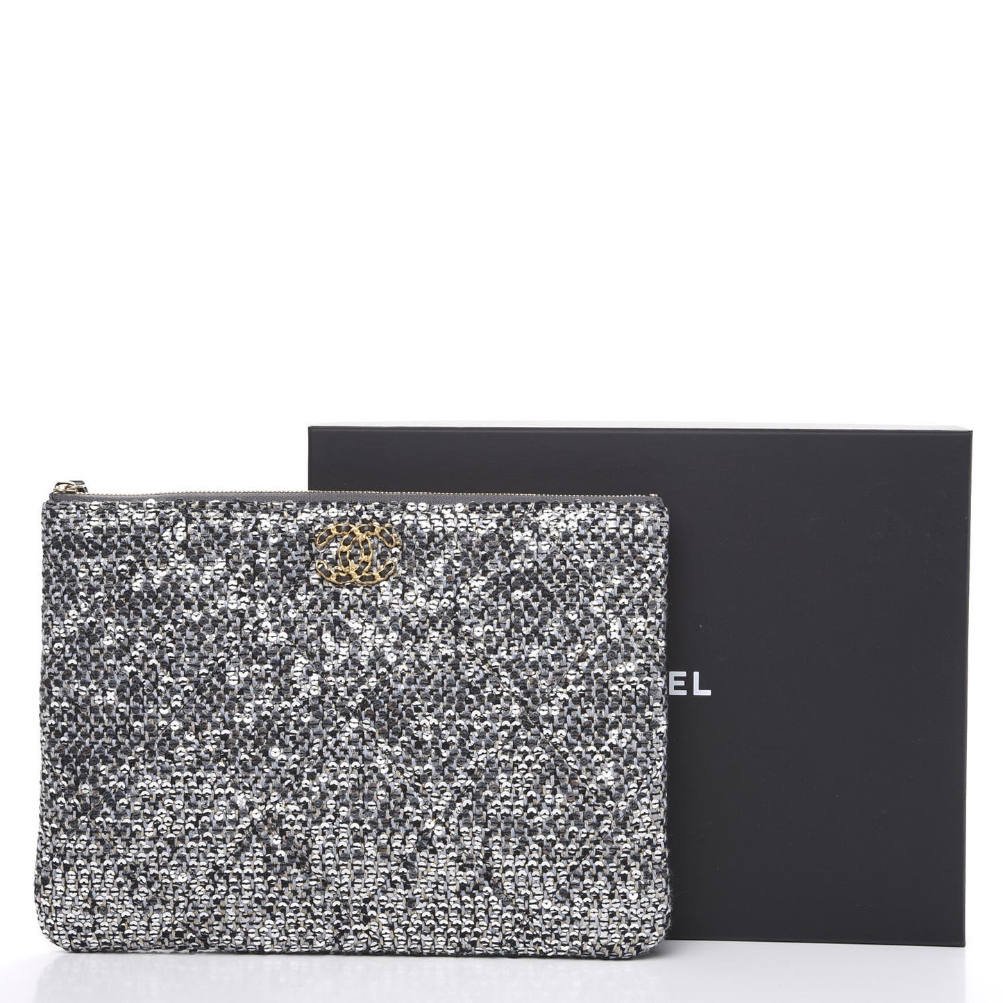 Sequins Medium 19 Pouch Silver