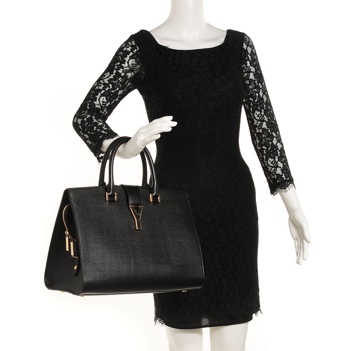 Textured Calfskin Medium Classic Cabas Y Black