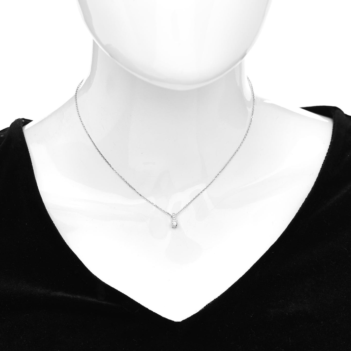 18K White Gold Diamond Elegance Solitaire Pendant Necklace