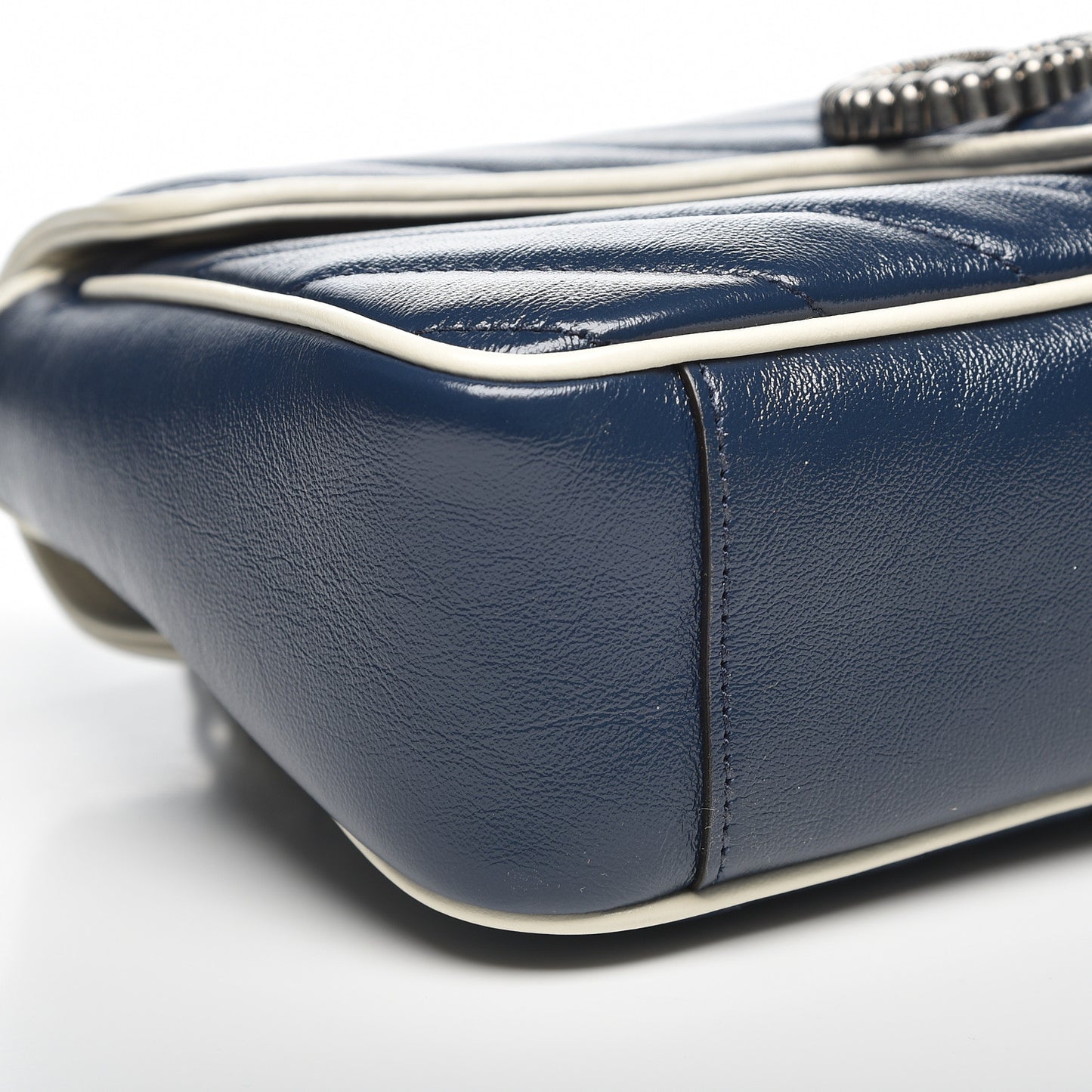 Vintage Effect Calfskin Matelasse Diagonal Small Torchon GG Marmont Shoulder Bag Blue Agata Mystic White
