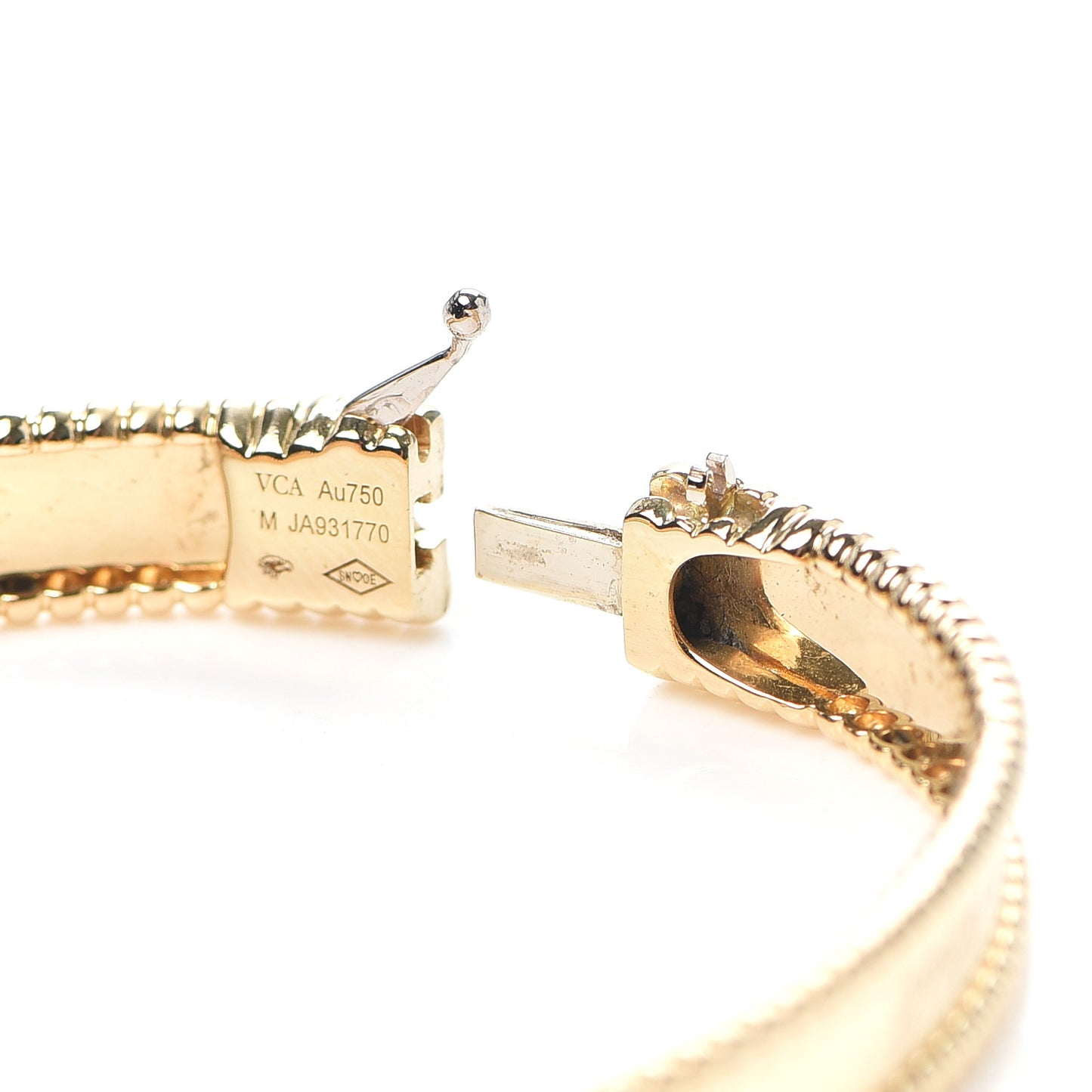 18K Yellow Gold Perlee Signature Bangle Bracelet M