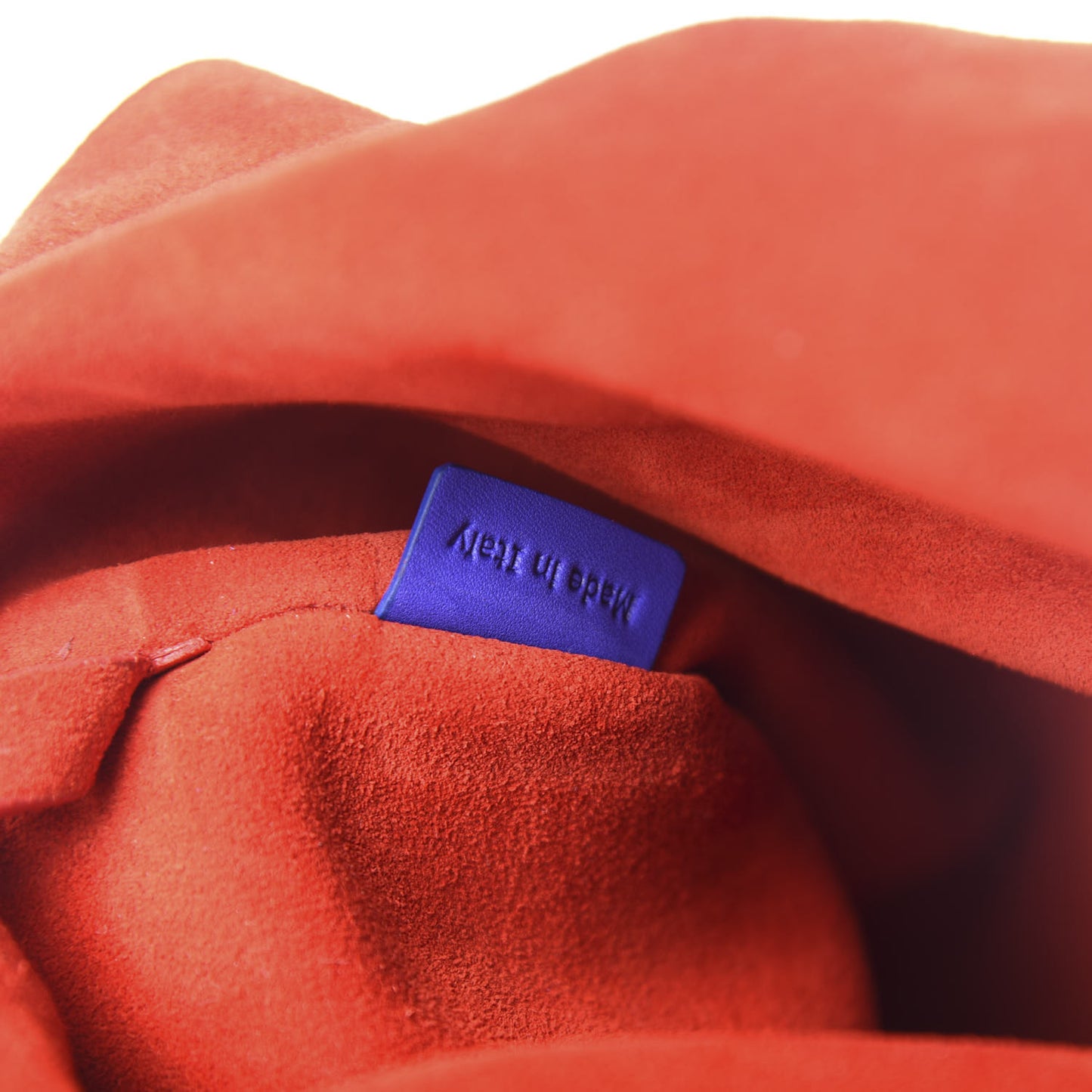 Smooth Calfskin Triangle Open Sac Indigo