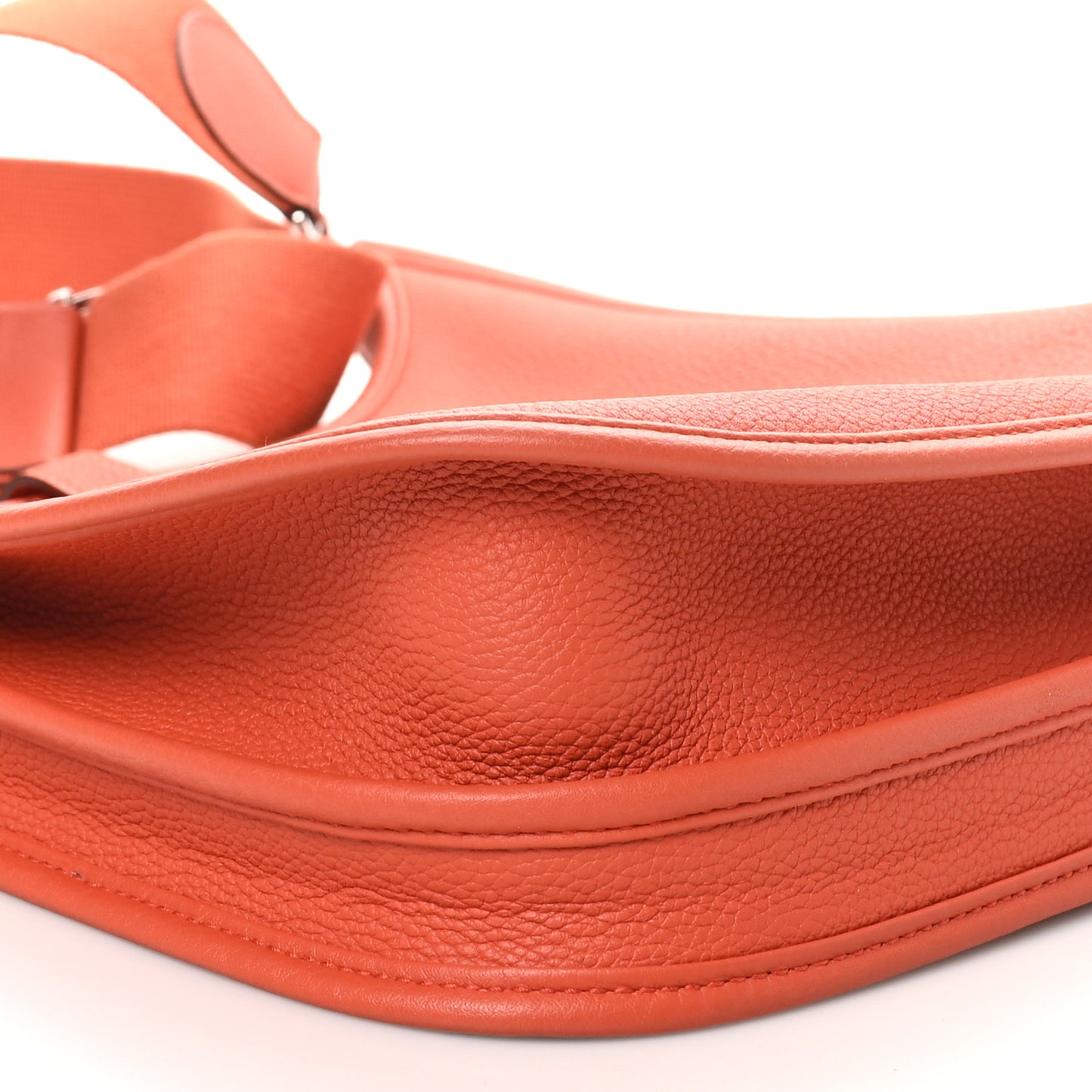 Taurillon Clemence EVELYNE III PM Feu