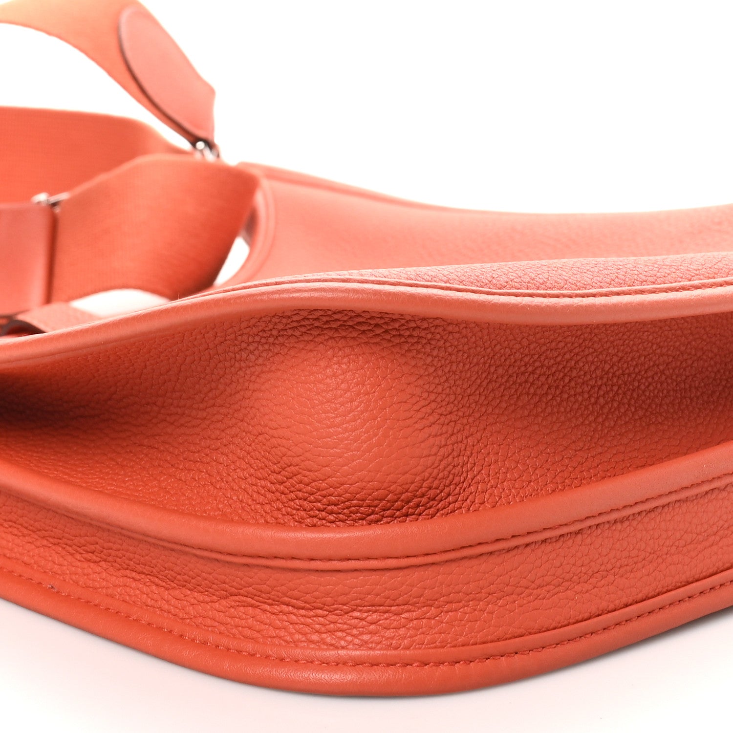 Hermes Taurillon Clemence EVELYNE III PM Feu 9 of 10