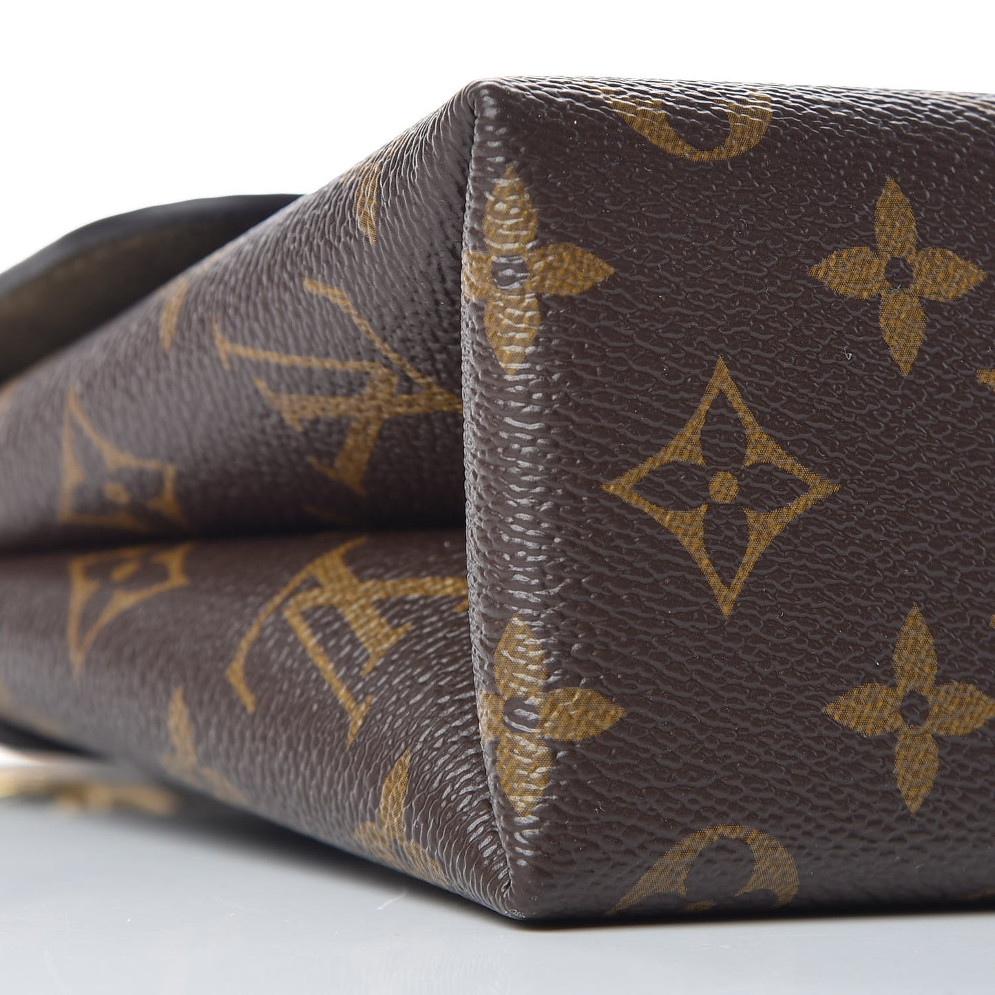 Monogram Locky BB Laurier