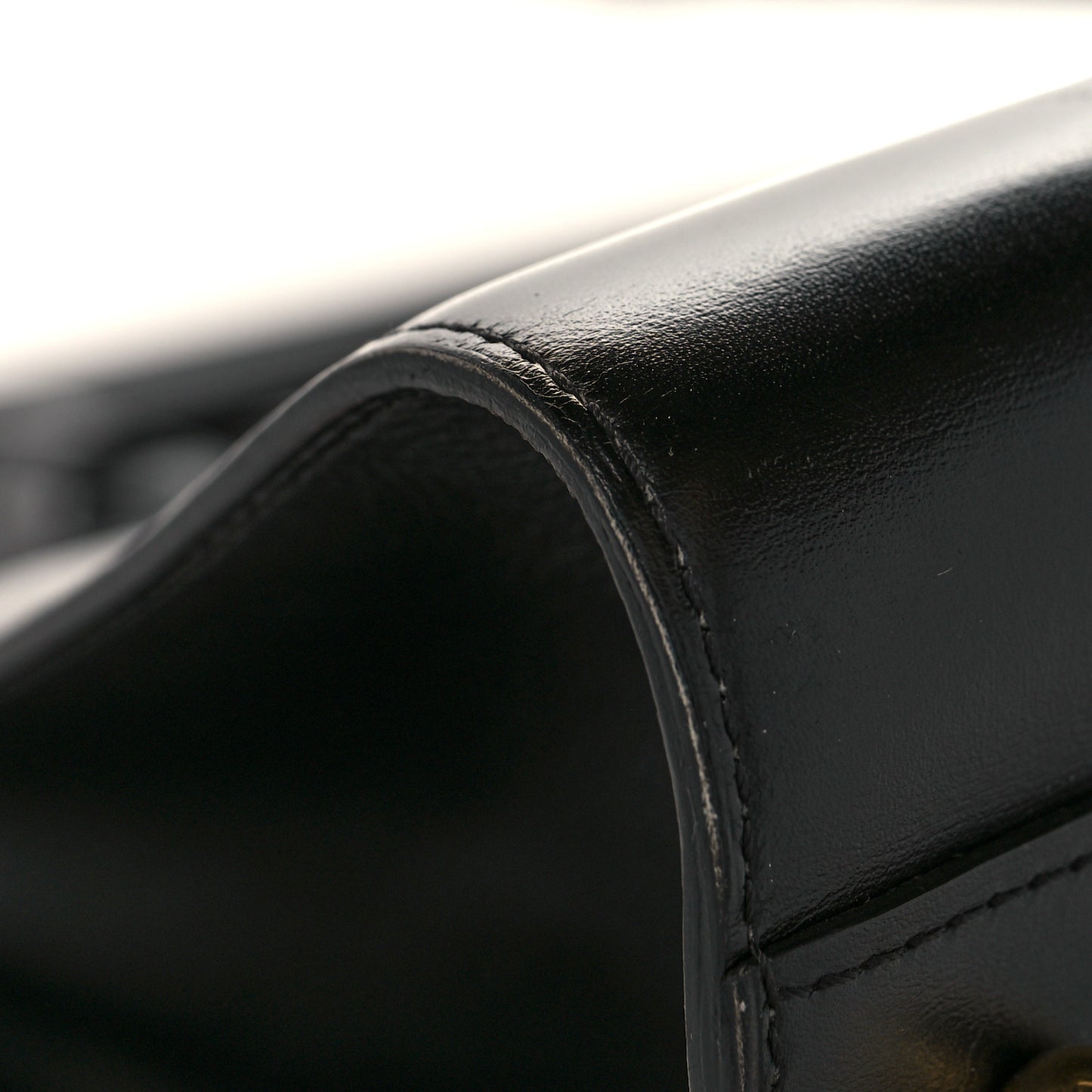 Box Calfskin GM Brillant Satchel Black