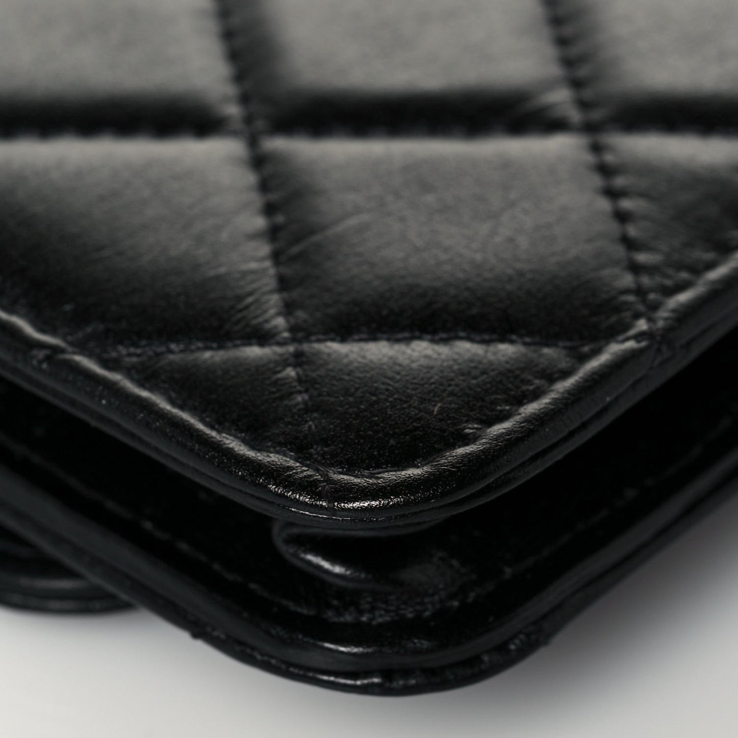 Calfskin Quilted Maxi Pearls Clutch With Chain Black
