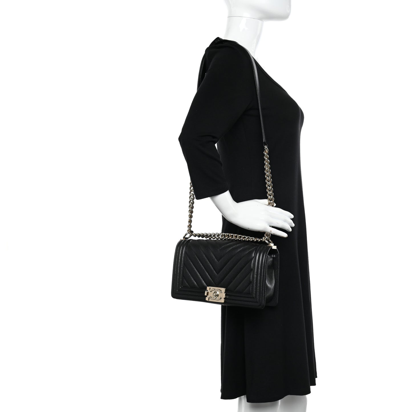 Caviar Chevron Quilted Medium Boy Flap Black