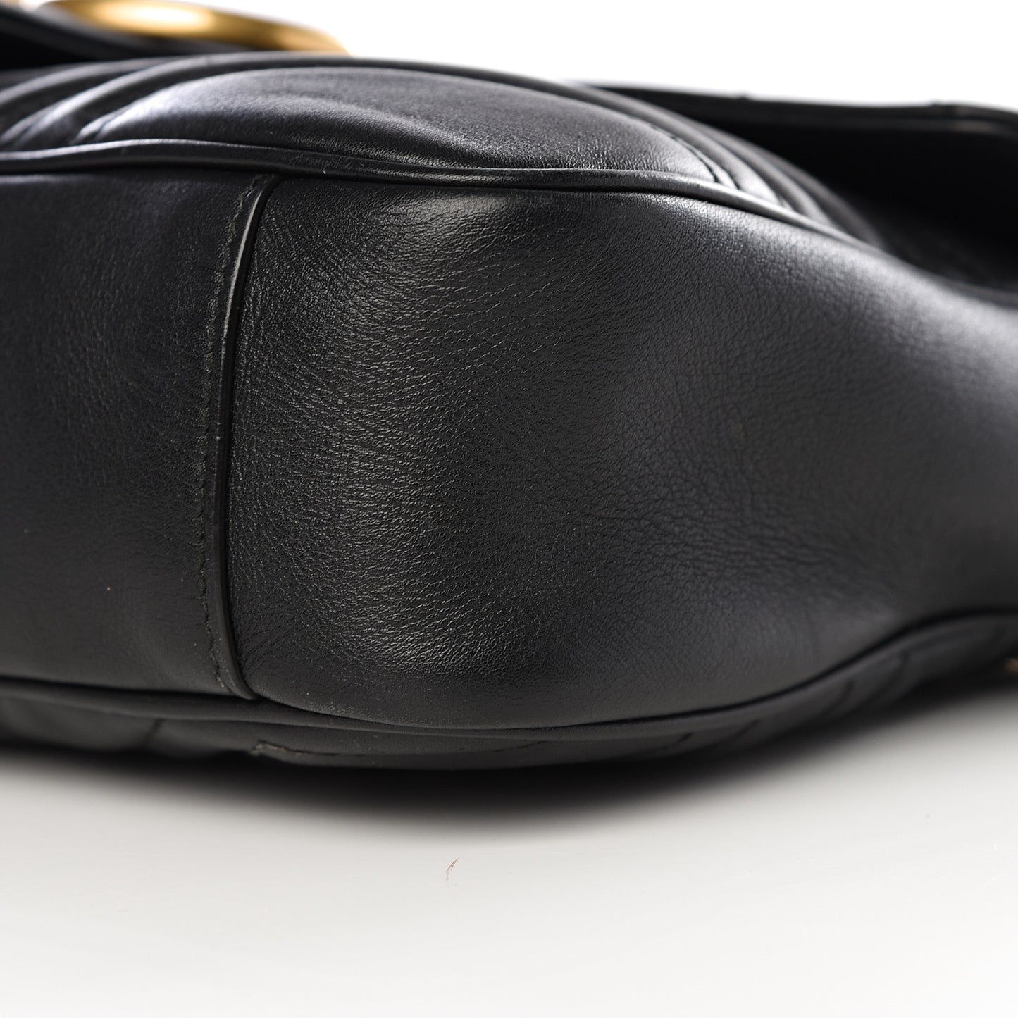 Calfskin Matelasse Medium GG Marmont Shoulder Bag Black