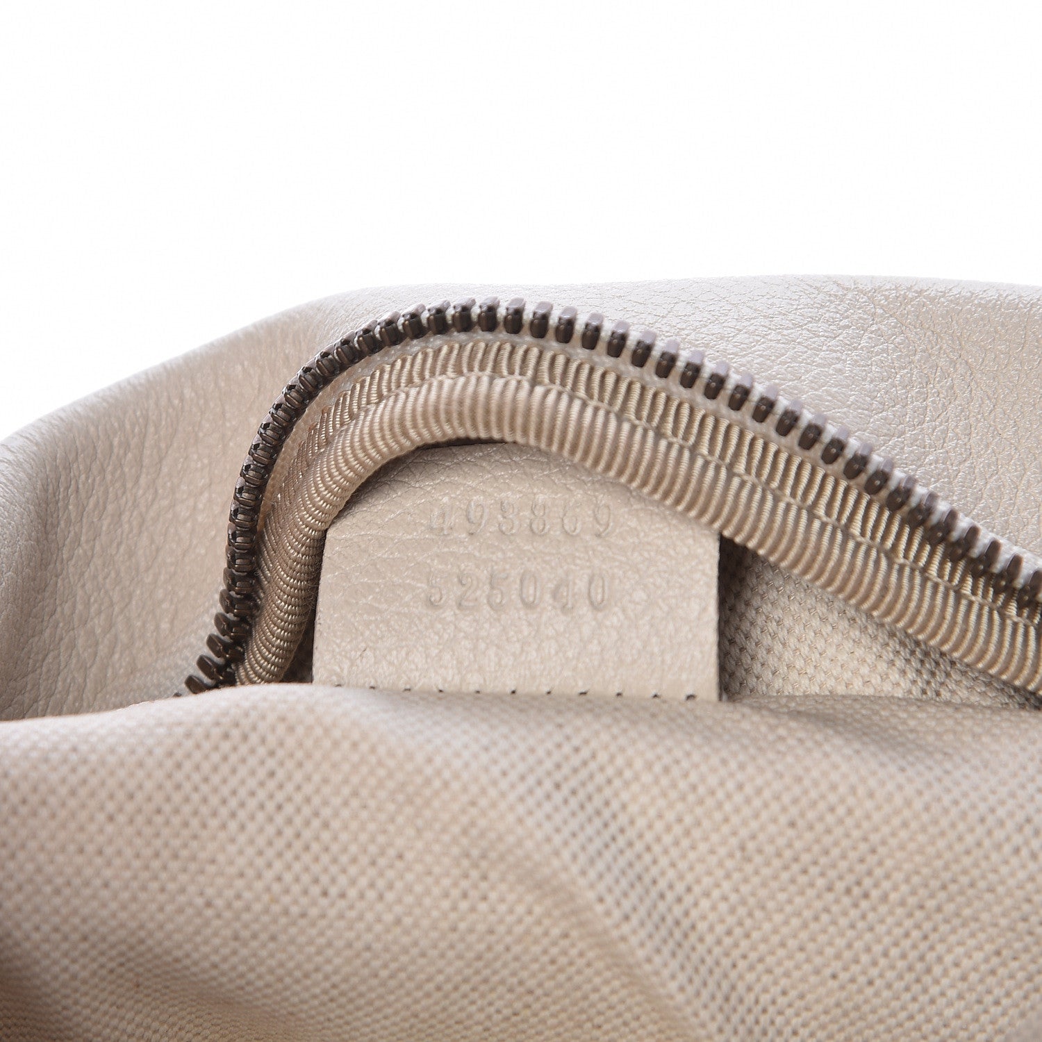 Gucci Grained Calfskin Logo Belt Bag White 7 of 18