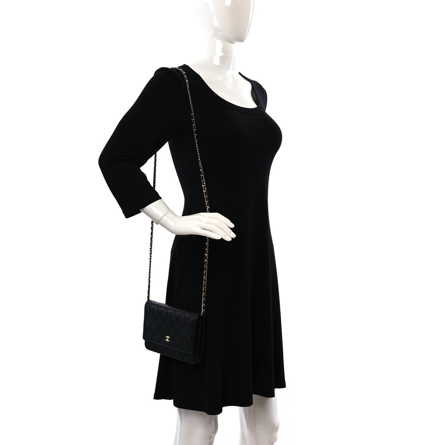 Caviar Quilted Wallet on Chain WOC Black