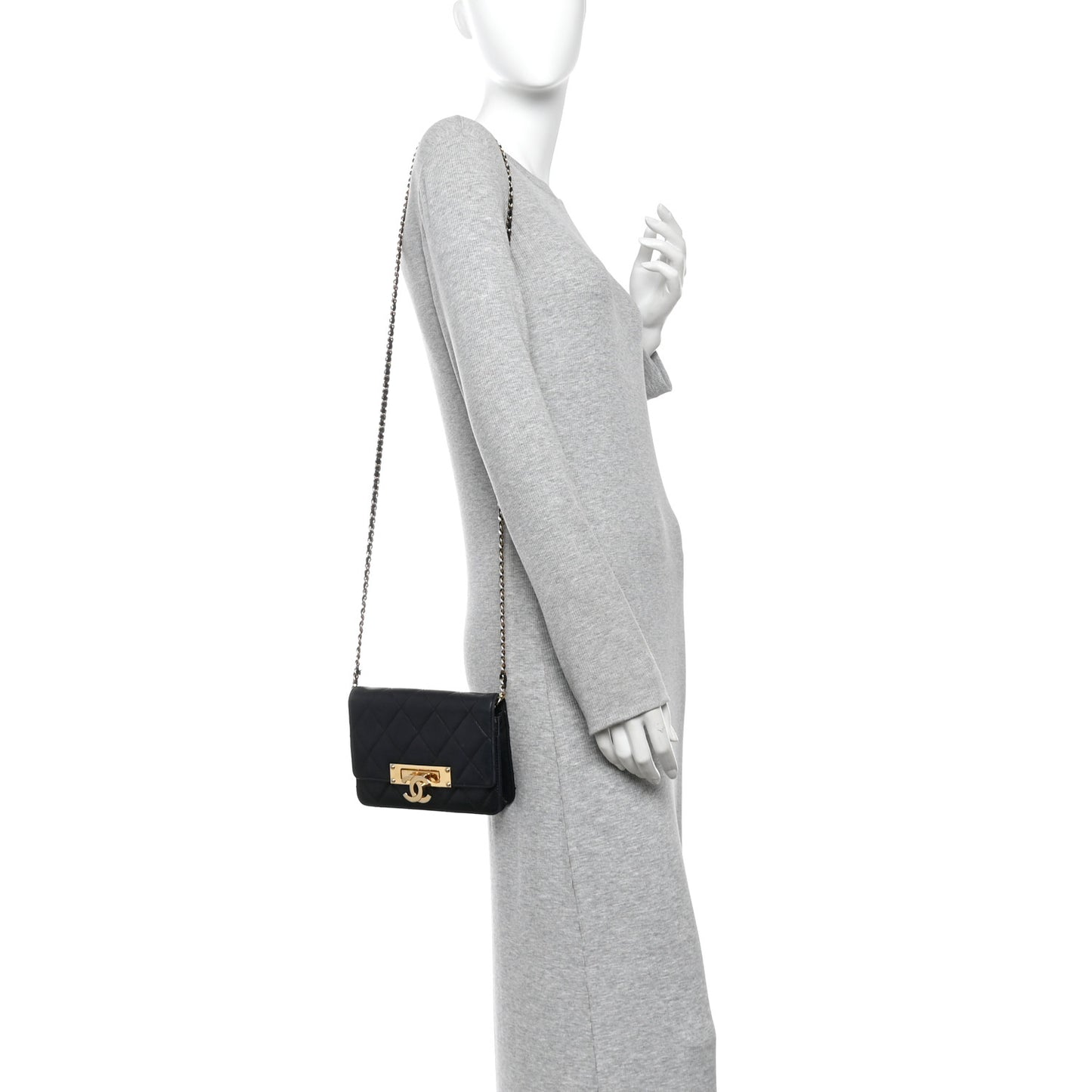 Lambskin Quilted Golden Class Wallet on Chain WOC Black