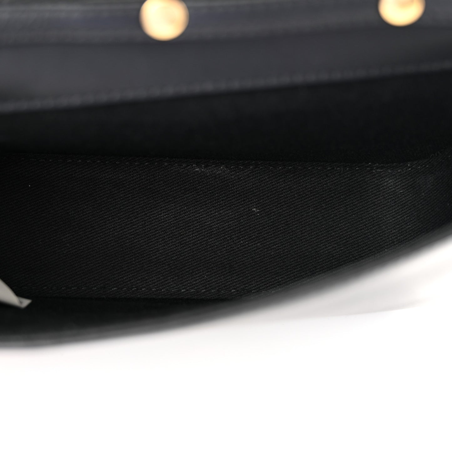 Vitello Virtus Crossbody Black