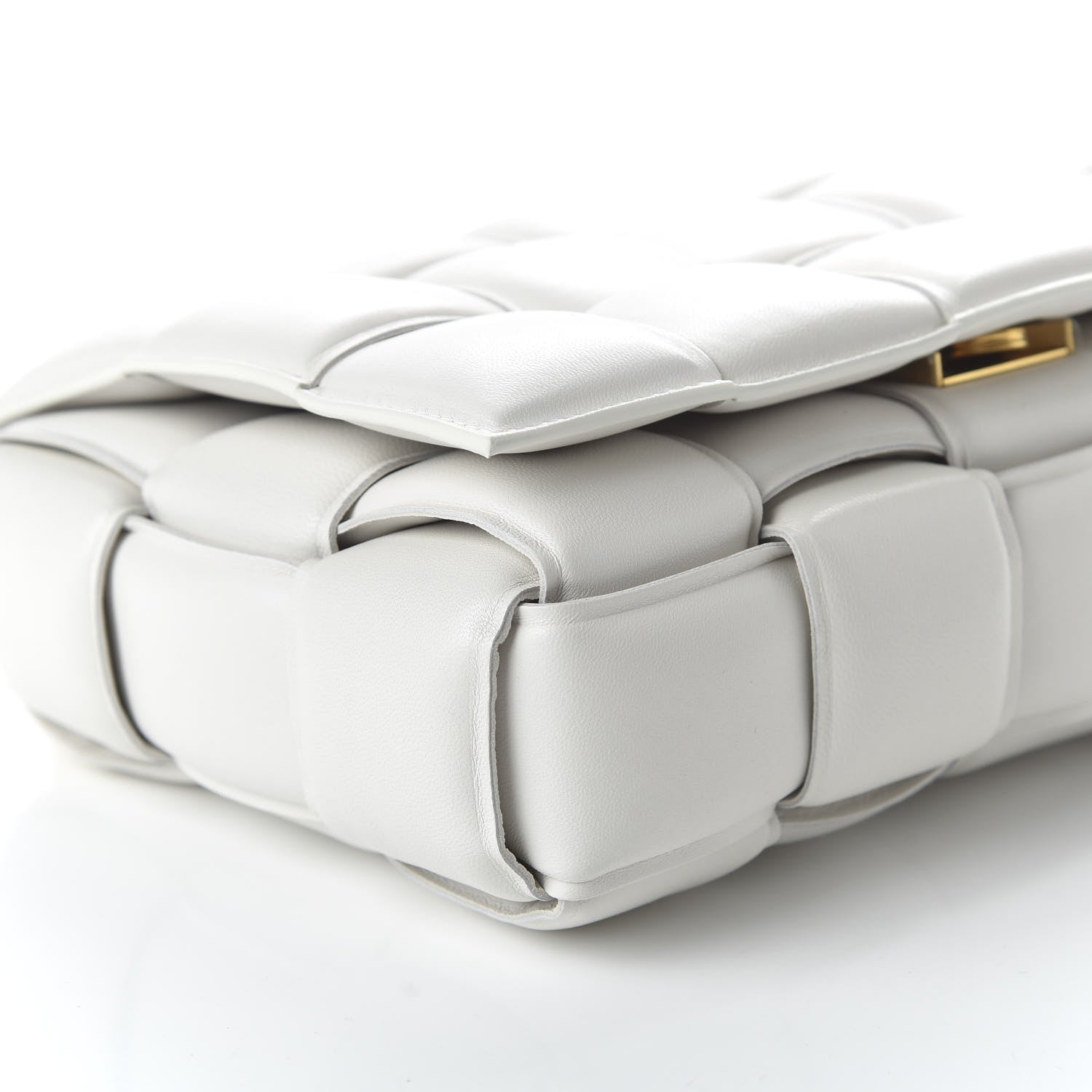 Bottega Veneta Lambskin Maxi Intreccio Padded Chain Cassette Crossbody Bag White 5 of 9