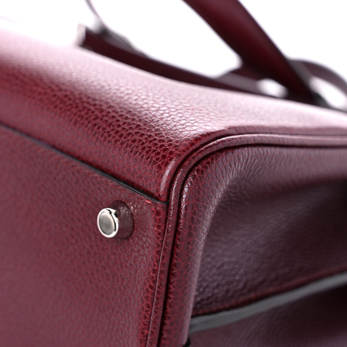 Grainy Calfskin Medium Zumi Top Handle Bag Vintage Bordeaux