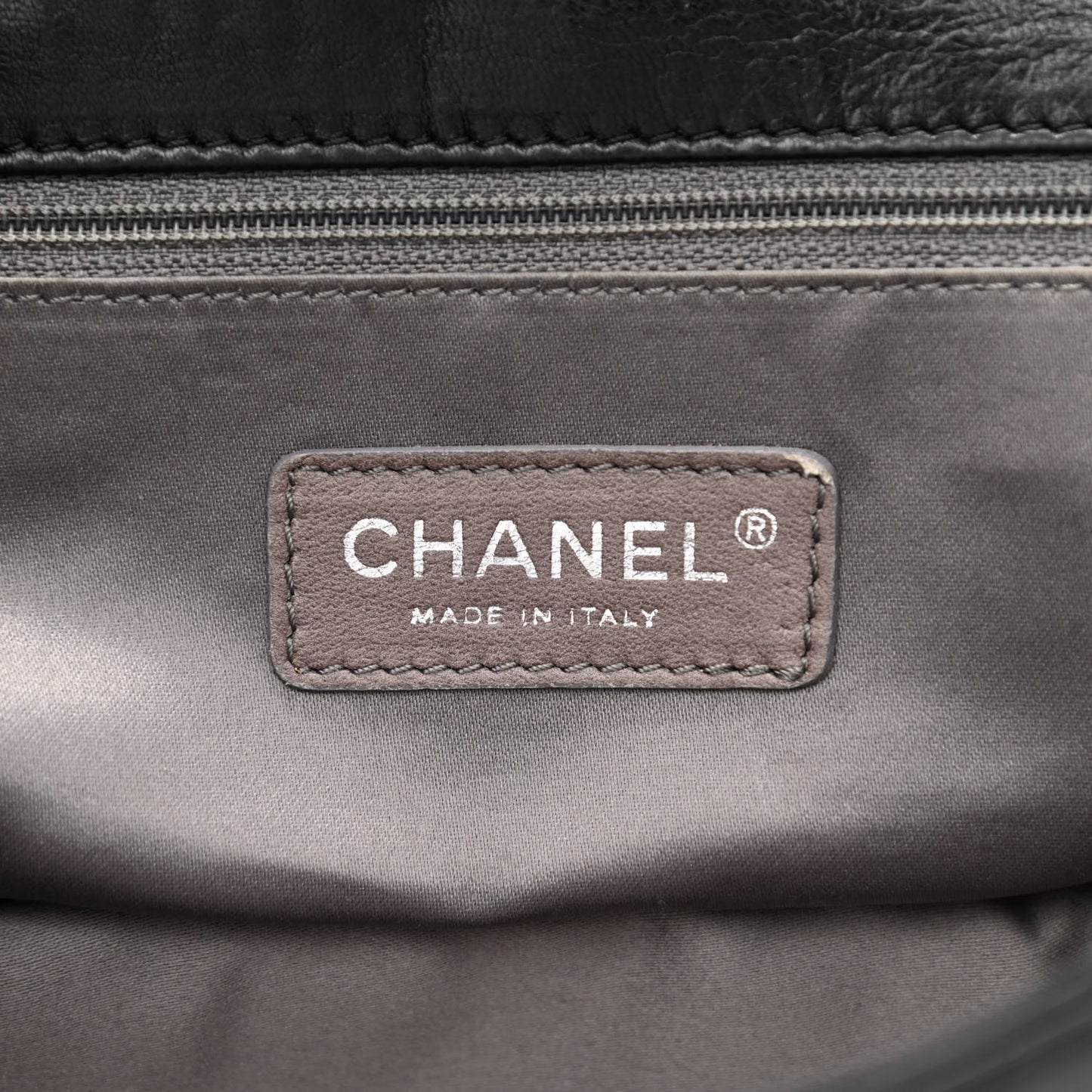 Lambskin Quilted Flap Black White