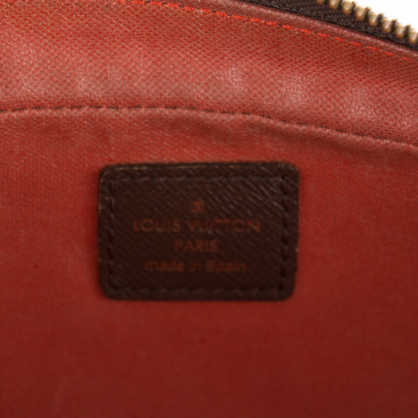 Damier Ebene Trousse Toilette 28