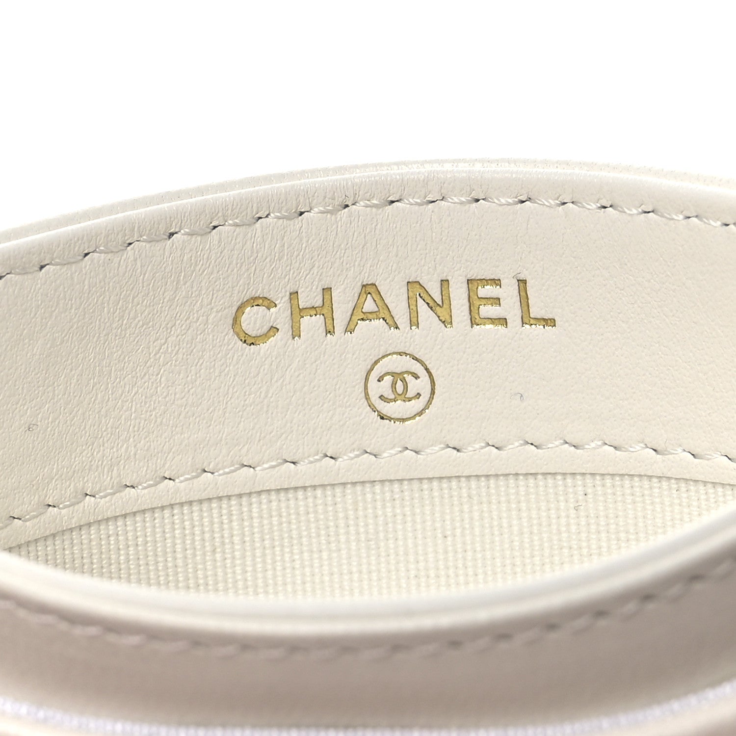 Chanel Lambskin Quilted Chanel 19 Card Holder White 6 of 8
