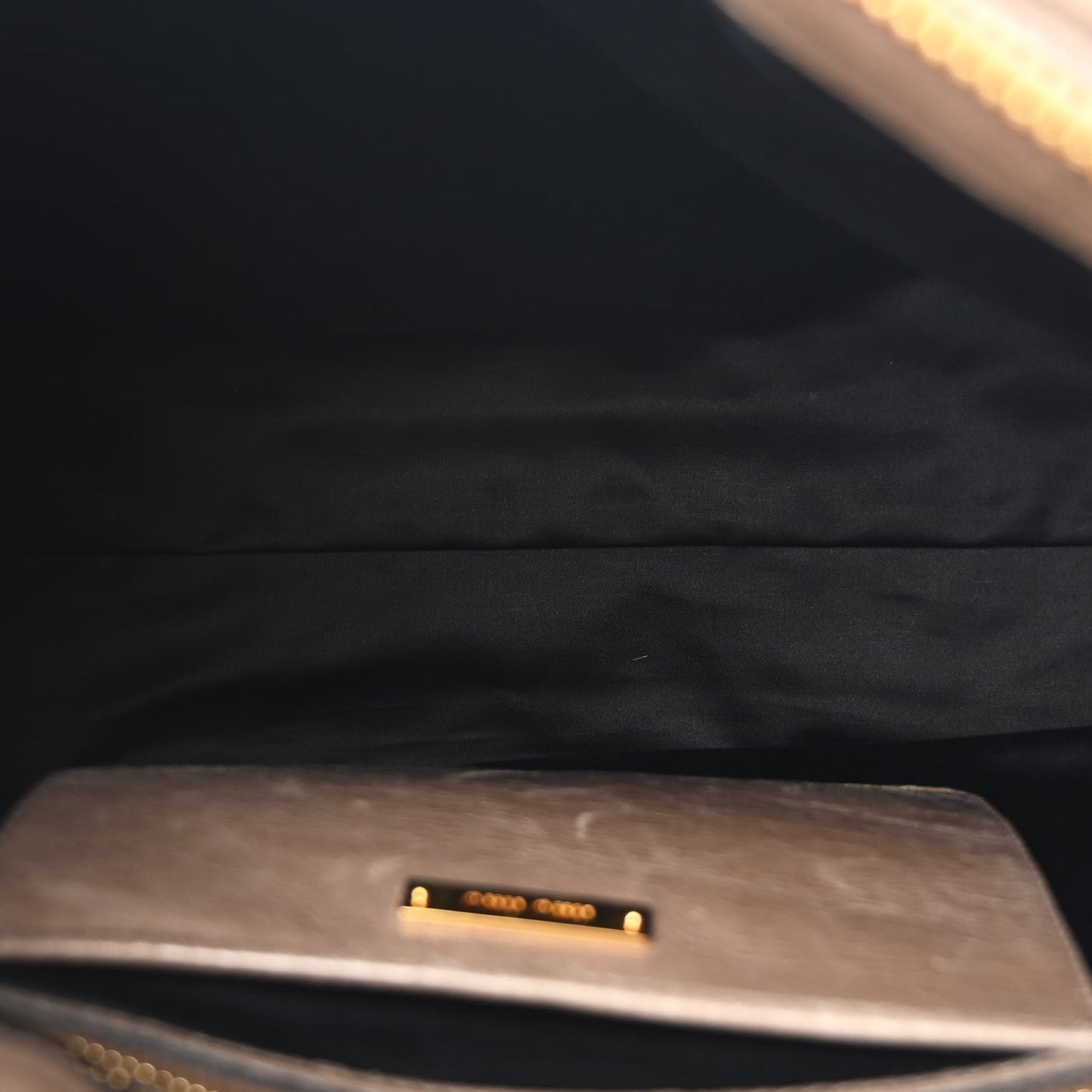 Vitello Shine Zip Tote Ginuco