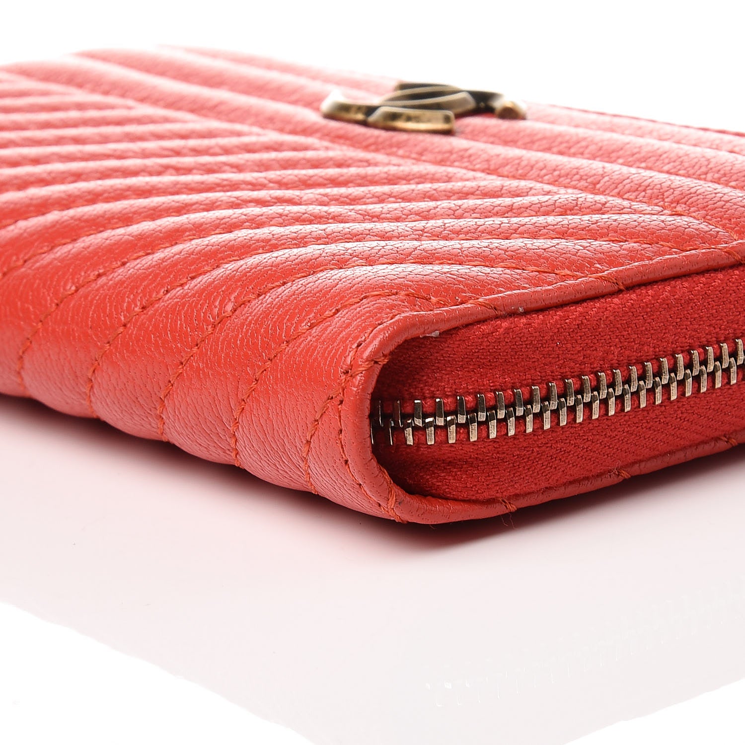 Chanel Shiny Goatskin Diagonal Quilted Small Zip Around Wallet Red 10 of 11