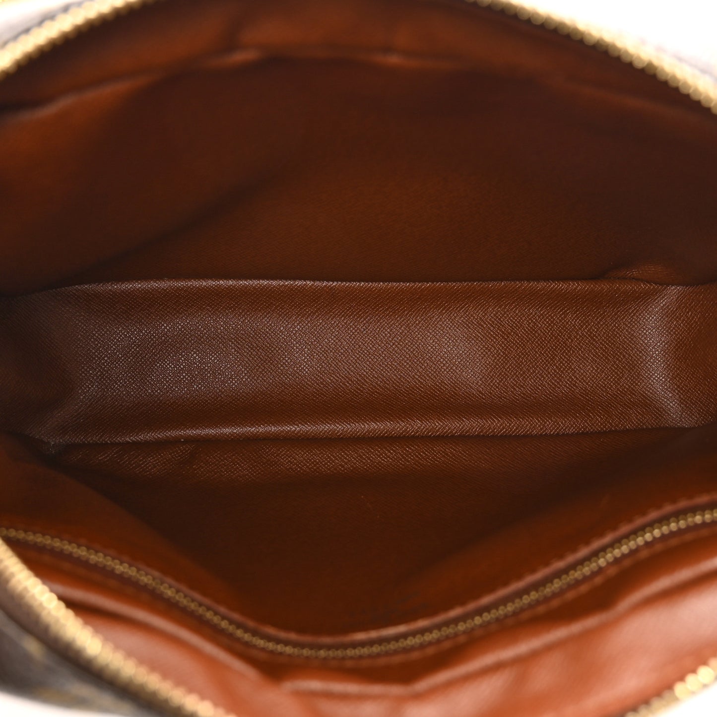 LOUIS VUITTON Monogram Trocadero 27