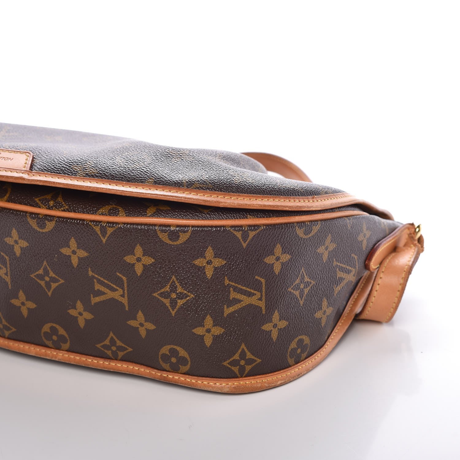 Louis Vuitton Monogram Menilmontant MM 18 of 18