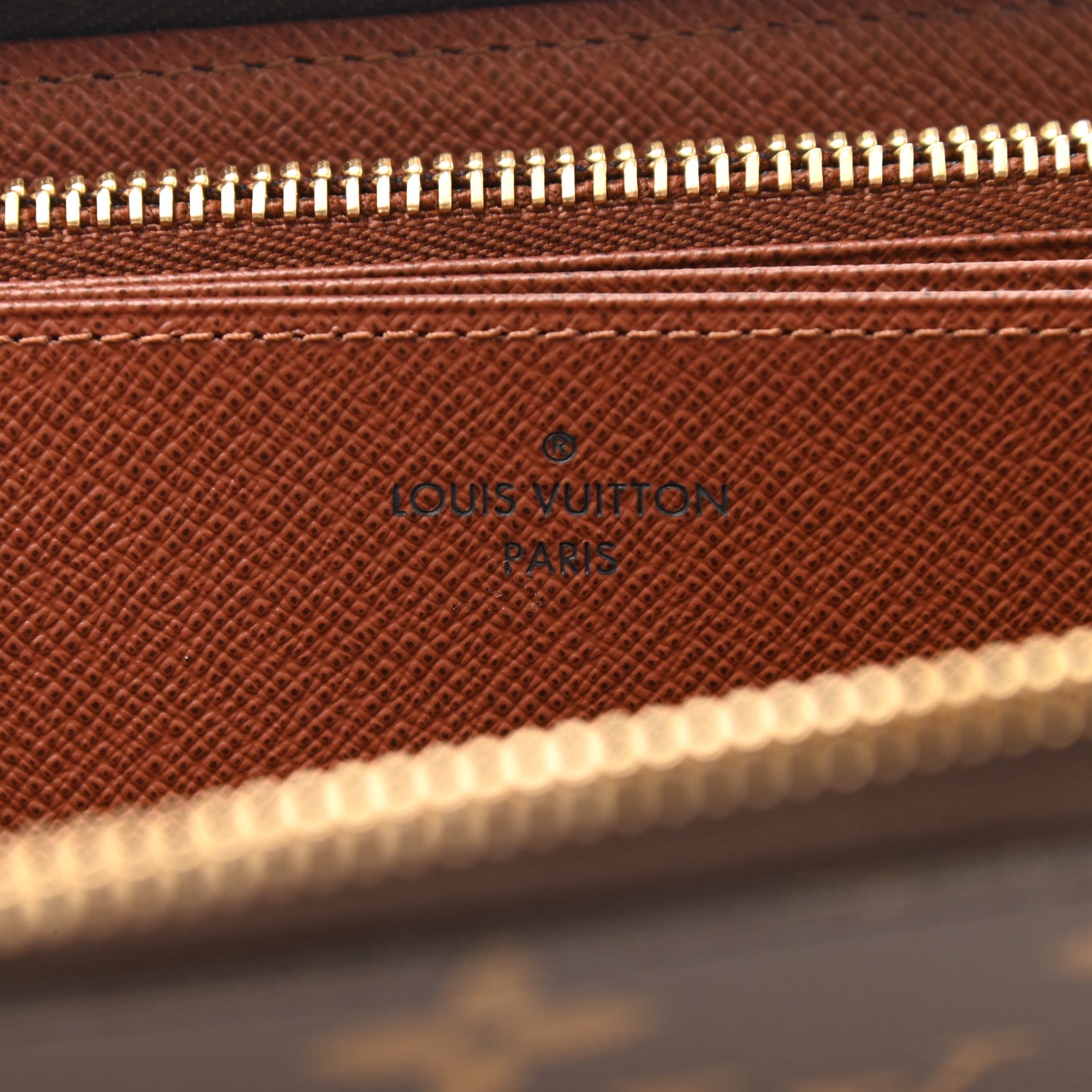 Louis Vuitton Monogram Zippy Wallet 6 of 6
