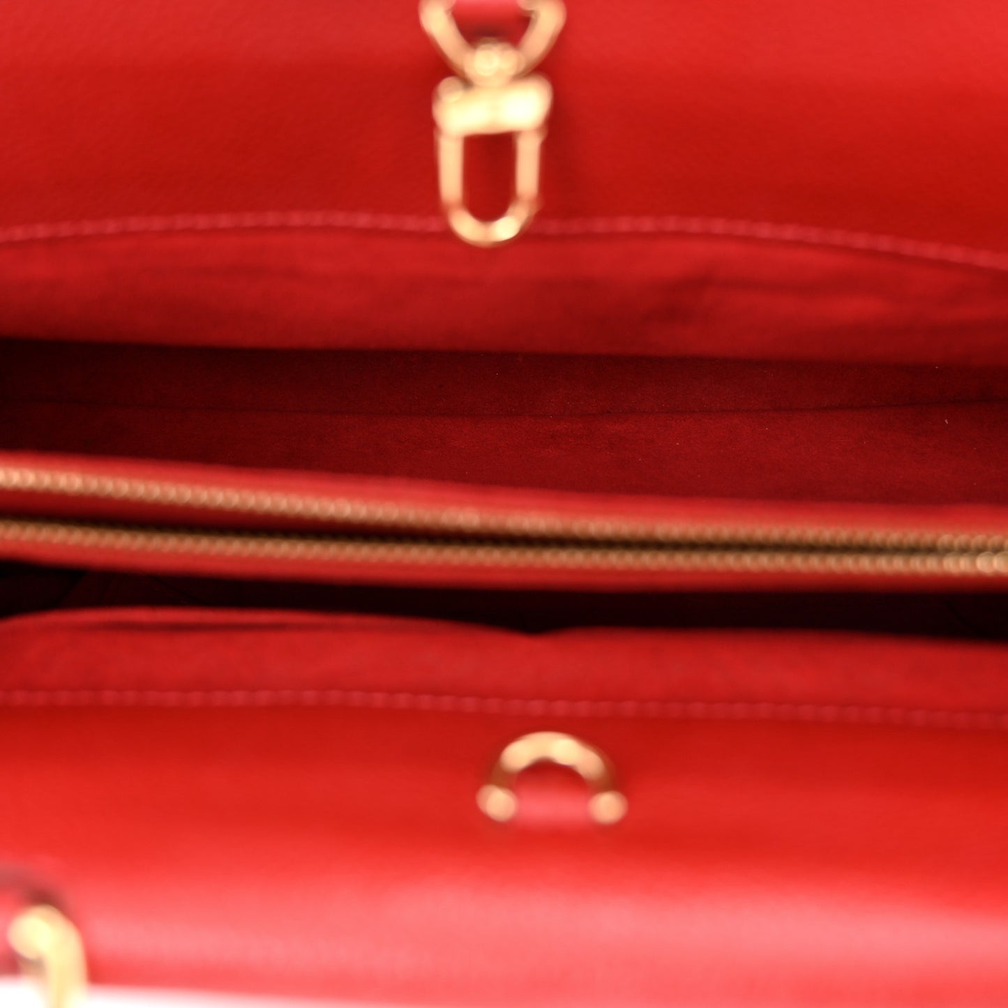 Monogram Venus Cherry