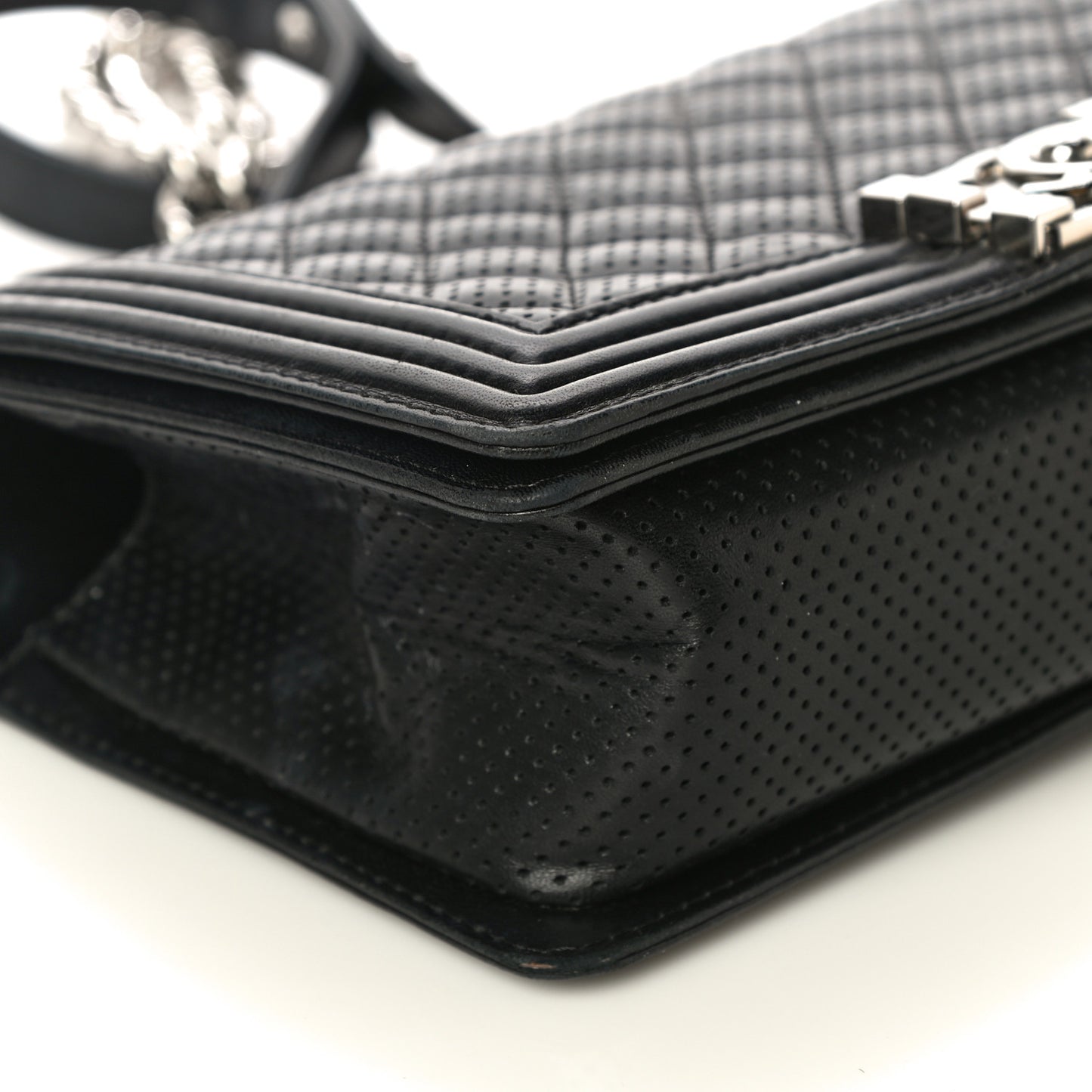 Lambskin Perforated Medium Boy Flap Black