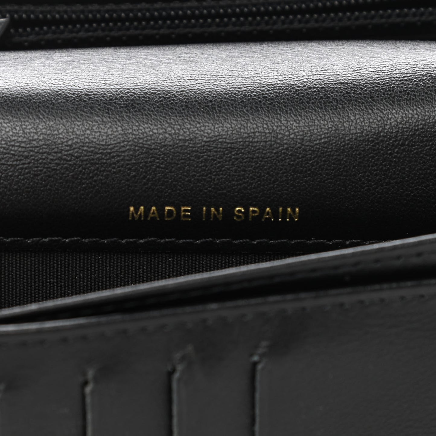 Caviar Quilted Boy Yen Wallet Black