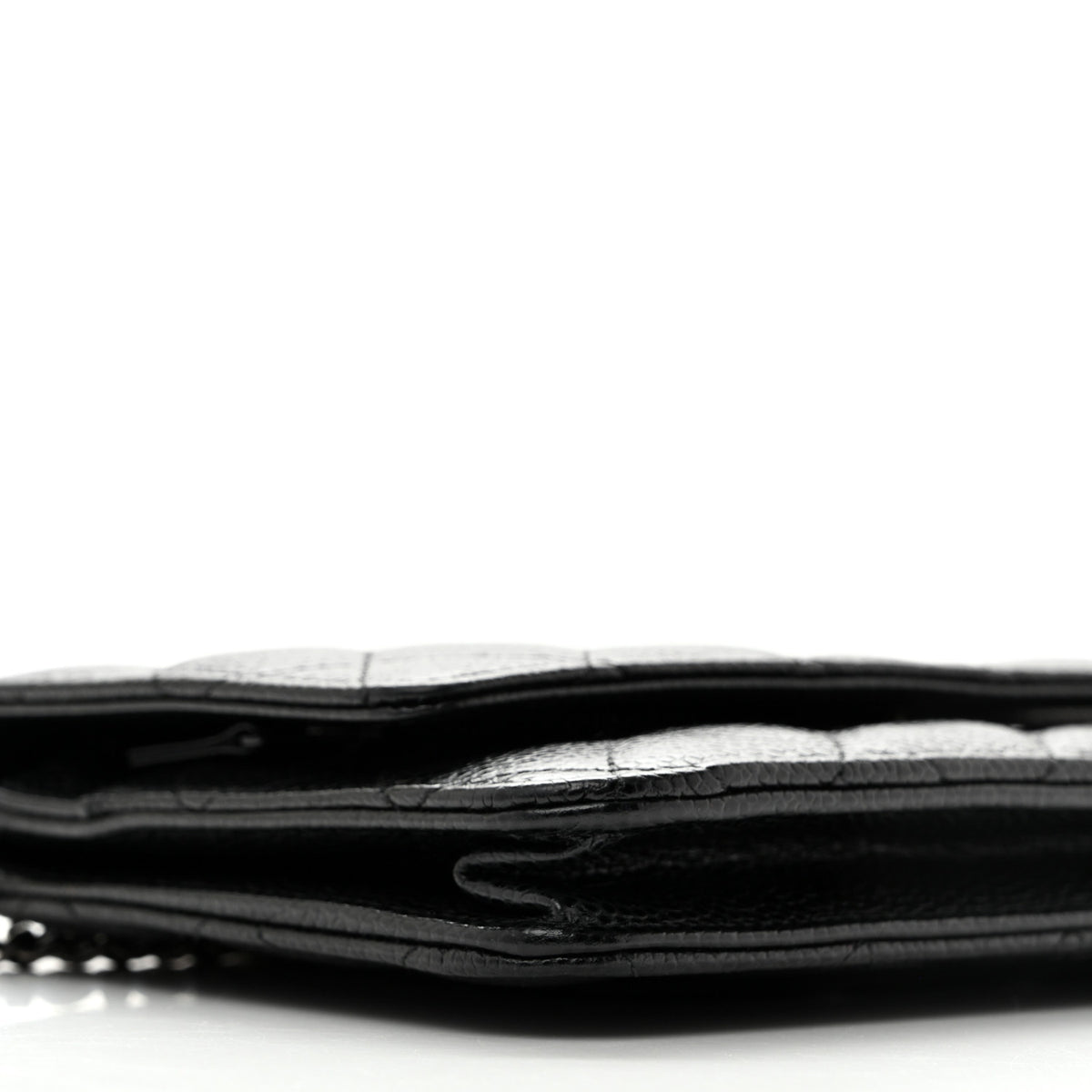 Caviar Quilted Wallet on Chain WOC Black