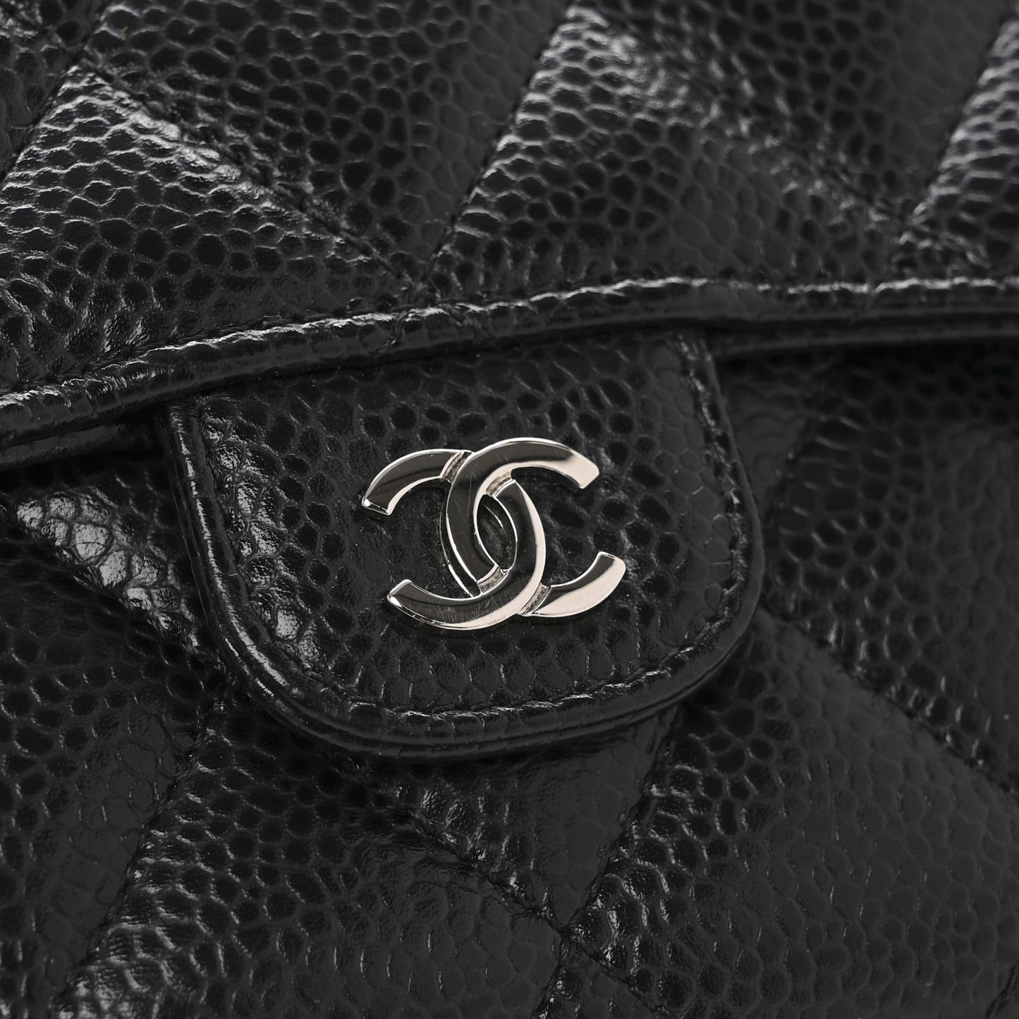 Caviar Quilted Large Gusset Flap Wallet Black